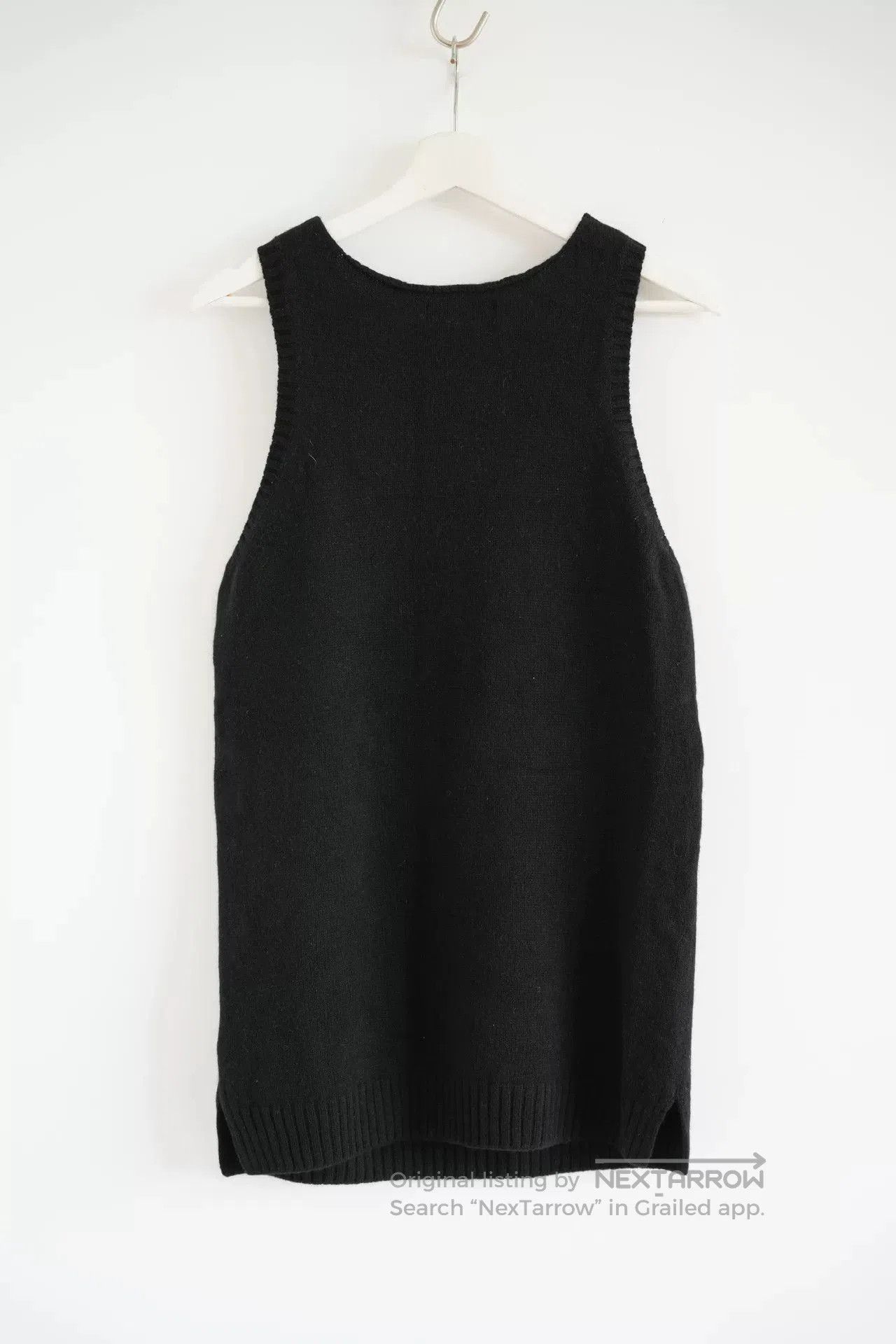 Yohji Yamamoto black sleeveless knit vest with floral design. Size US L / EU 52-54 / 3 - 2 Thumbnail