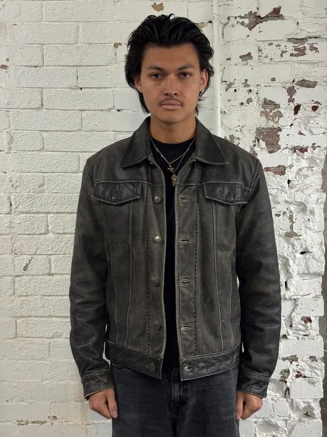 Gianfranco Ferre Gianfranco Ferré Eroded Grey Black Leather Trucker Jacket Size US L / EU 52-54 / 3 - 2 Thumbnail