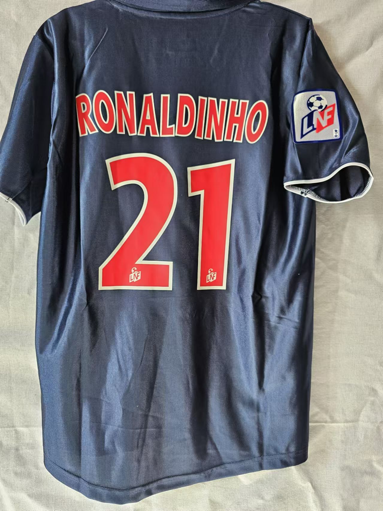 PSG ロナウジーニョ　2001-2002 ユニ　デッドストック 格安人気 PSG ロナウジーニョ 2001-2002 ユニ デッドストック
