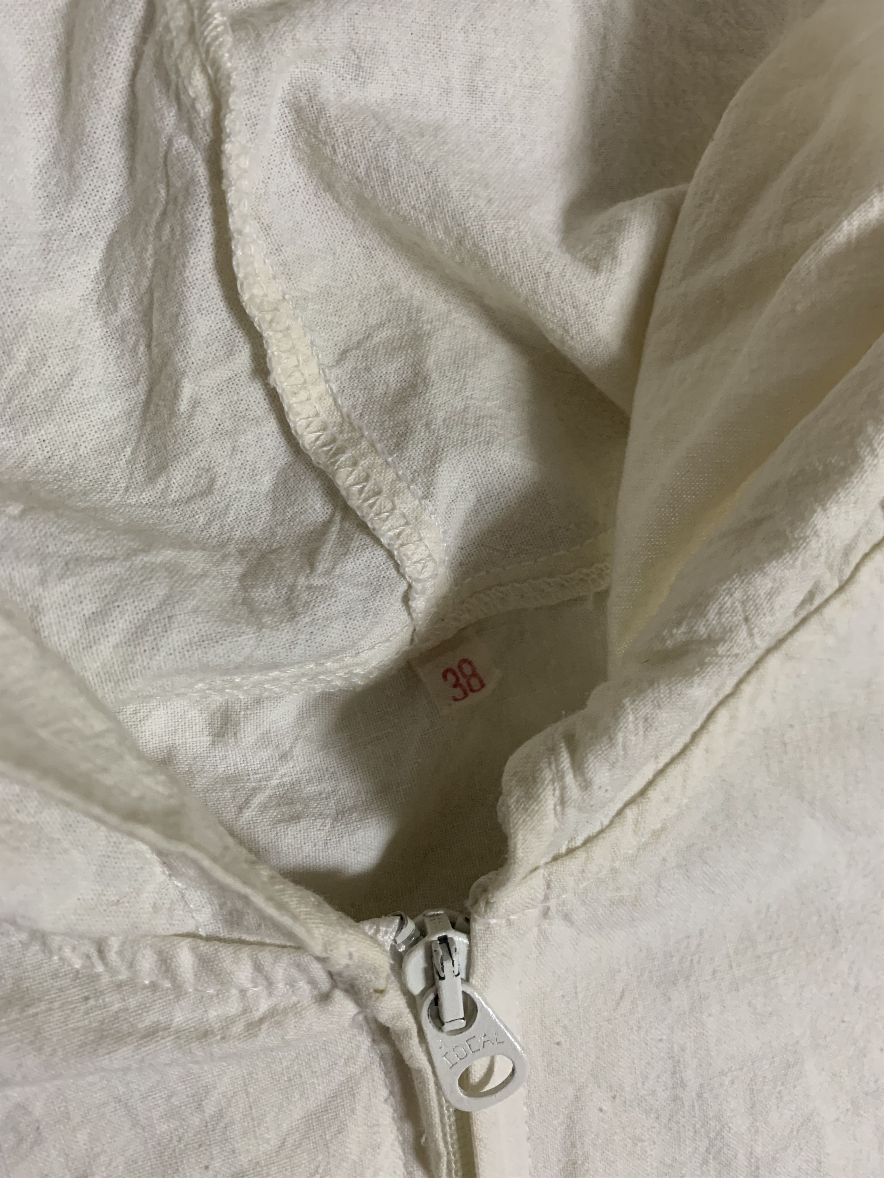 Vintage Vintage I Fear No Bear Mexico Jacket Windbreaker Baggy 90s Size US S / EU 44-46 / 1 - 5 Thumbnail