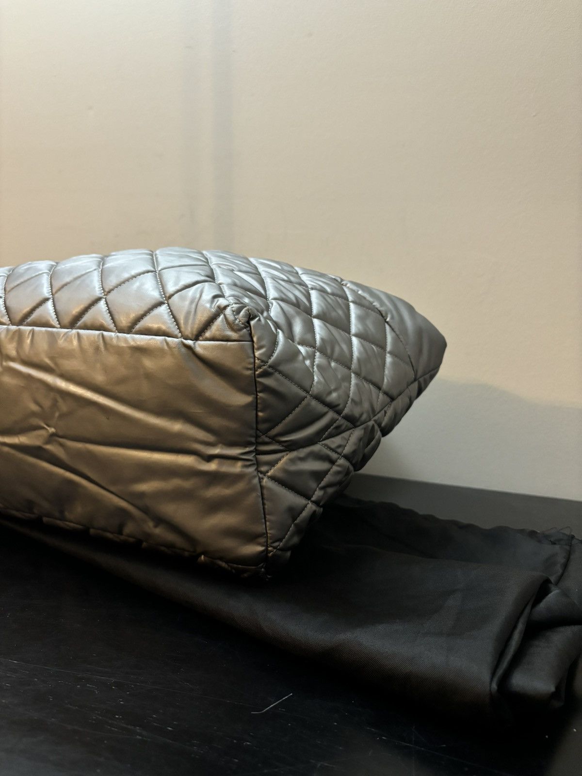 Chanel Chanel Coco Cocoon Leather Hand Bag Grey Size ONE SIZE - 9 Thumbnail