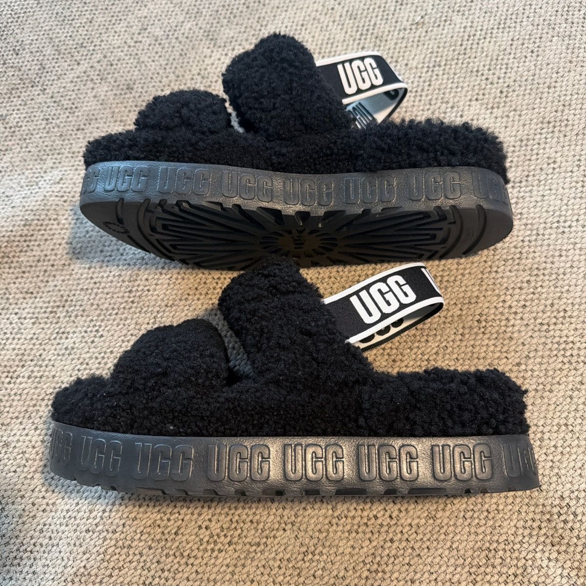 Ugg UGG black slippers w/ straps Size US 8 / IT 38 - 5 Thumbnail