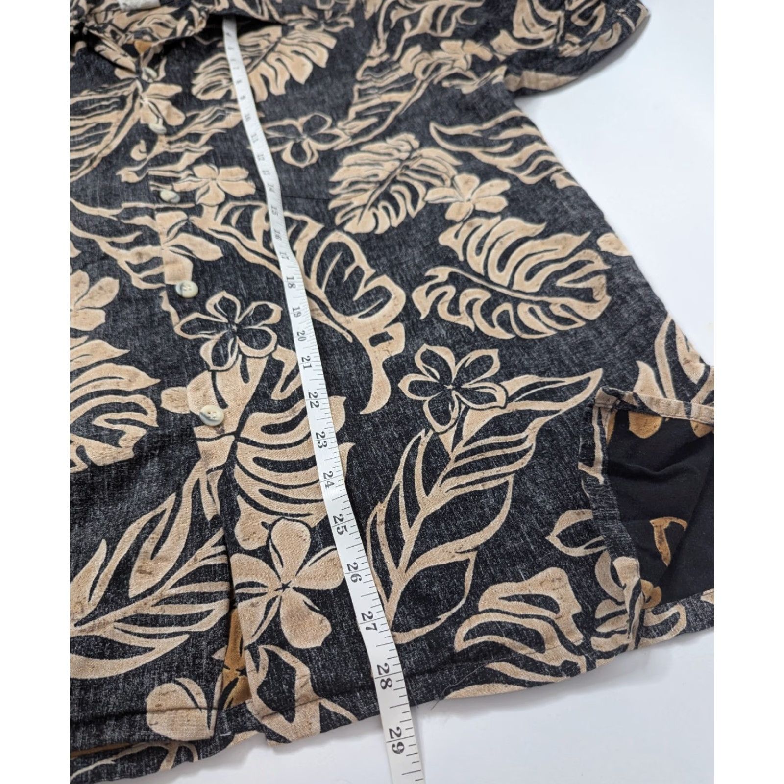 Vivobarefoot VTG Go Barefoot Shirt Men's M Beige Palm Hawaiian Aloha Floral Short Sleeve Button-Up Collared Pocket Tropical 100% Cotton Size US M / EU 48-50 / 2 - 3 Thumbnail