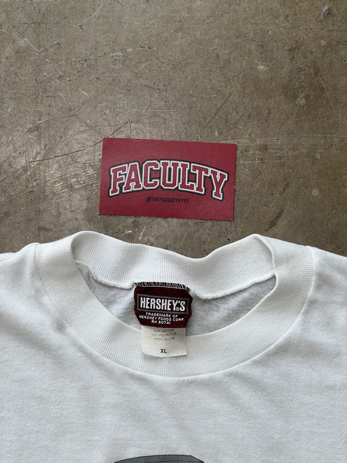 Vintage Vintage 1980's Hershey Hershey Products Band Tee Sz. XL Size US XL / EU 56 / 4 - 3 Thumbnail