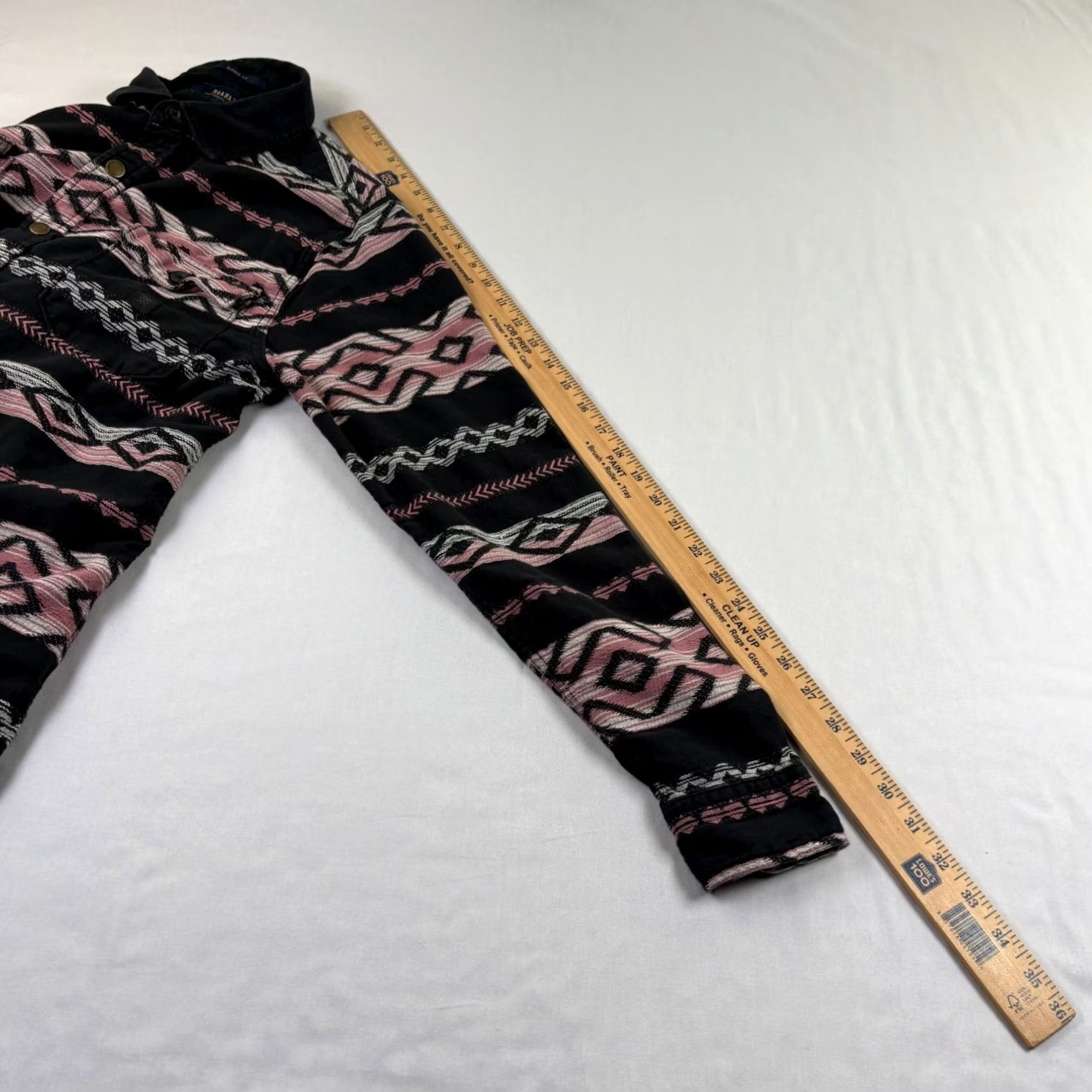 Roark VINTAGE Roark Shirt Mens Small Noardsman Flannel Black Pink Aztec Button Up Size US S / EU 44-46 / 1 - 7 Thumbnail