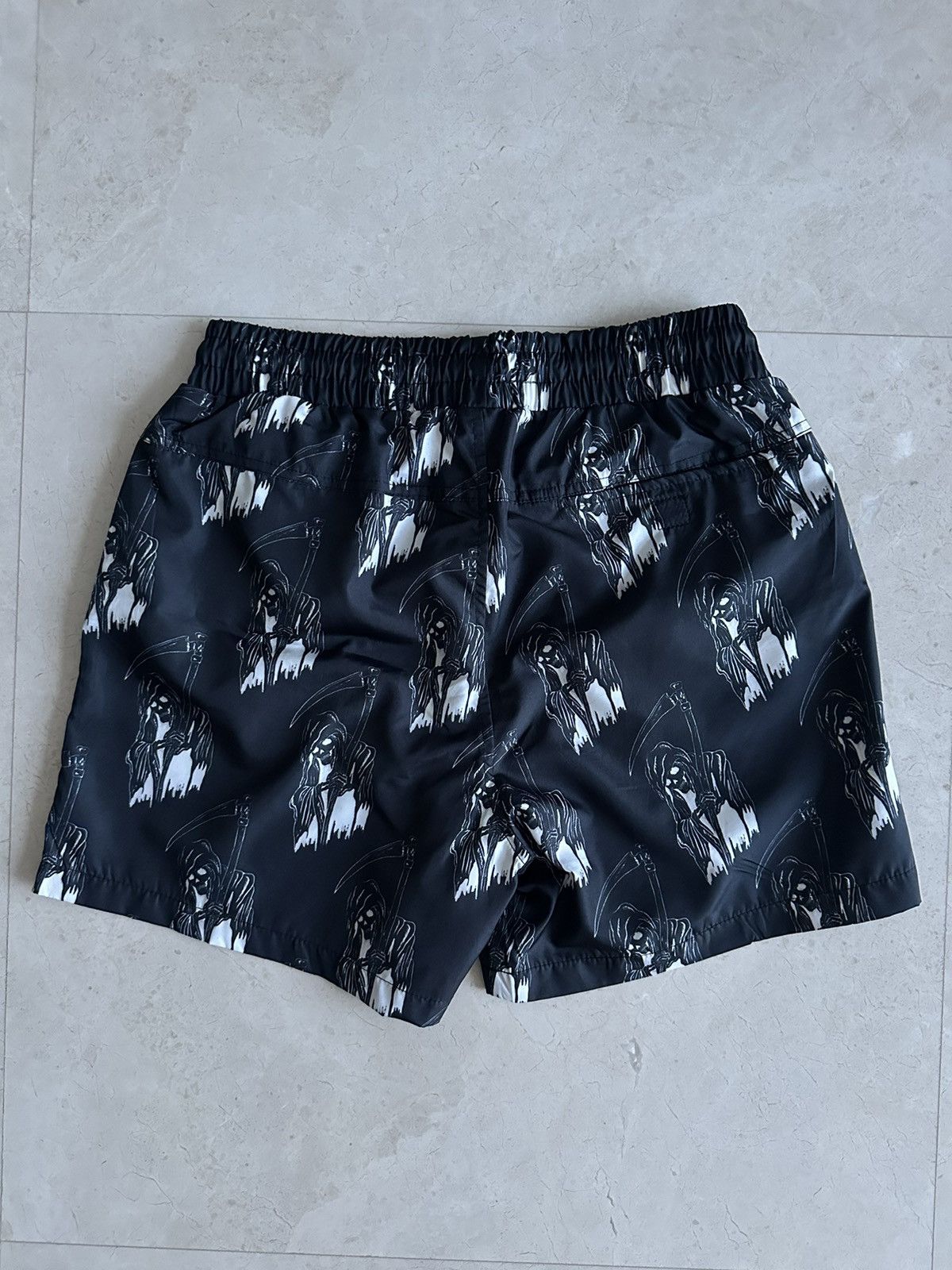 SSS World Corp Grim Reaper Shorts Size US 28 / EU 44 - 3 Thumbnail