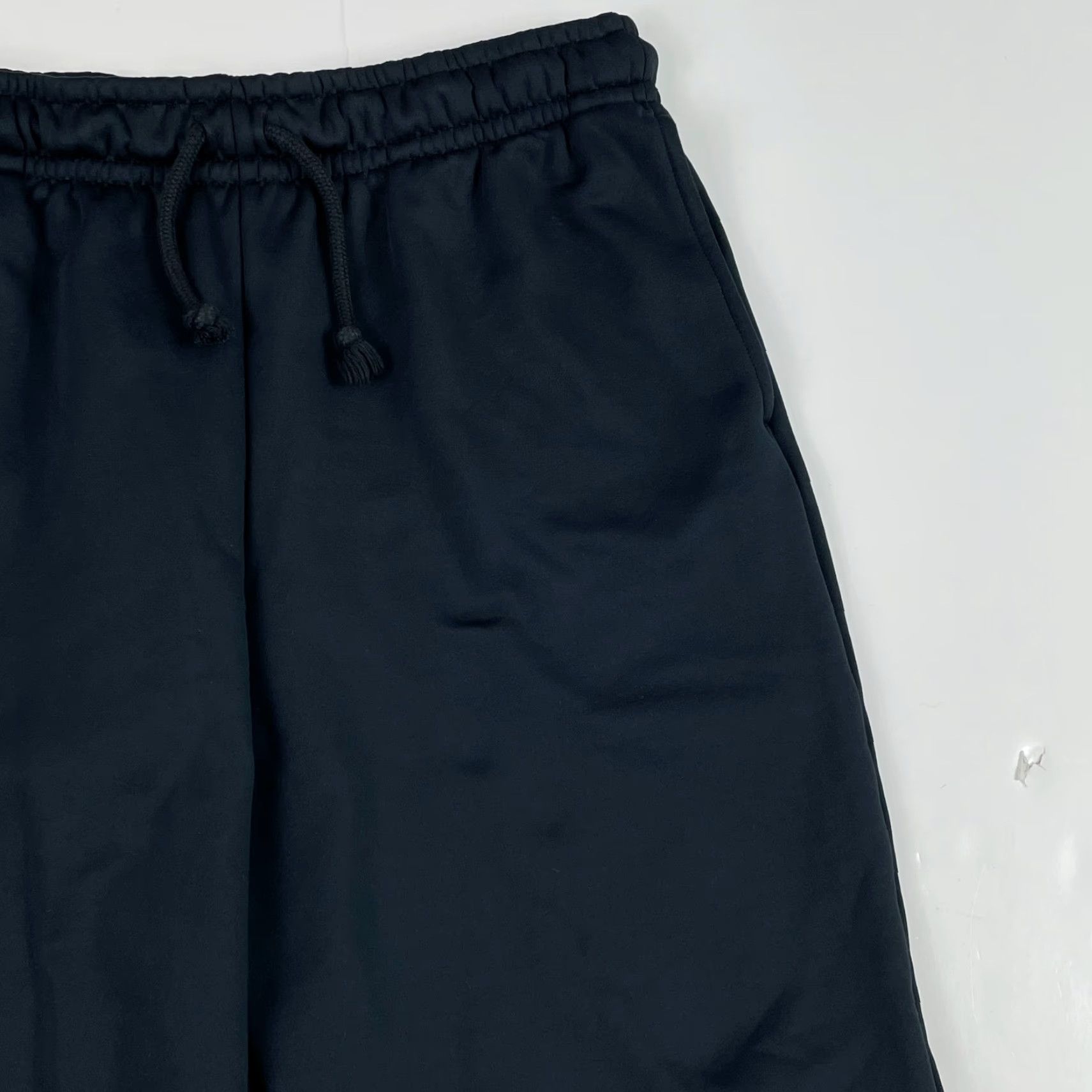 Nike Nike Sweatpants Womens Medium Black Therma Fit Relaxed Tapered Workout Gym Lined Size 28" / US 6 / IT 42 - 3 Thumbnail