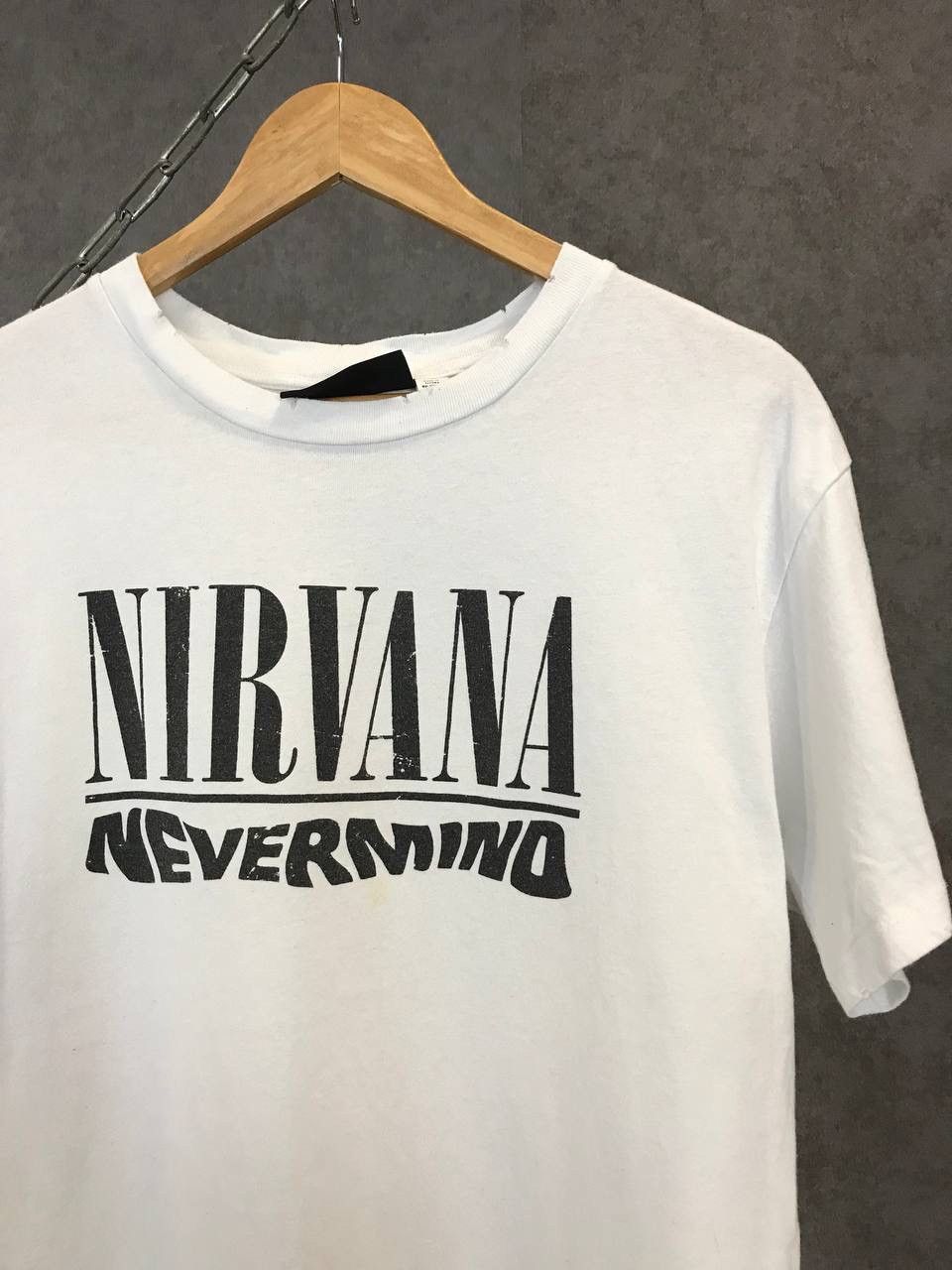 Band Tees × Nirvana Nirvana nevermind rock band distressed tee Size US M / EU 48-50 / 2 - 2 Thumbnail