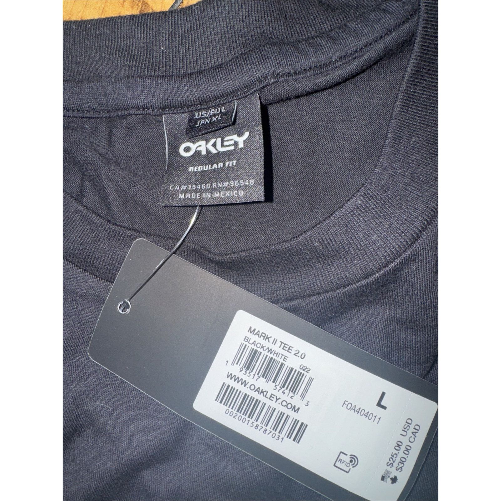Oakley Oakley Spell Out T-Shirt Black Large 22x29 BNWT Size US L / EU 52-54 / 3 - 3 Thumbnail
