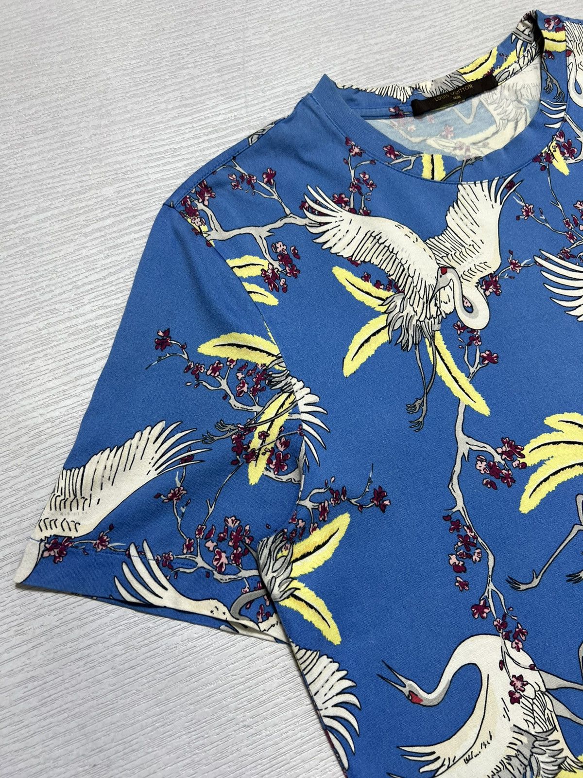 Louis Vuitton Louis Vuitton - Kim Jones - S/S 16’ Blue Crane T-Shirt Size US M / EU 48-50 / 2 - 6 Thumbnail