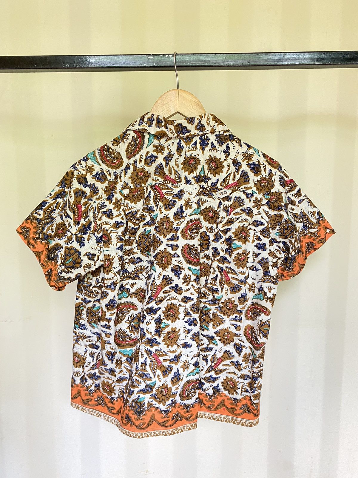 Other Minority Hawaiian shirt Size US M / EU 48-50 / 2 - 2 Thumbnail