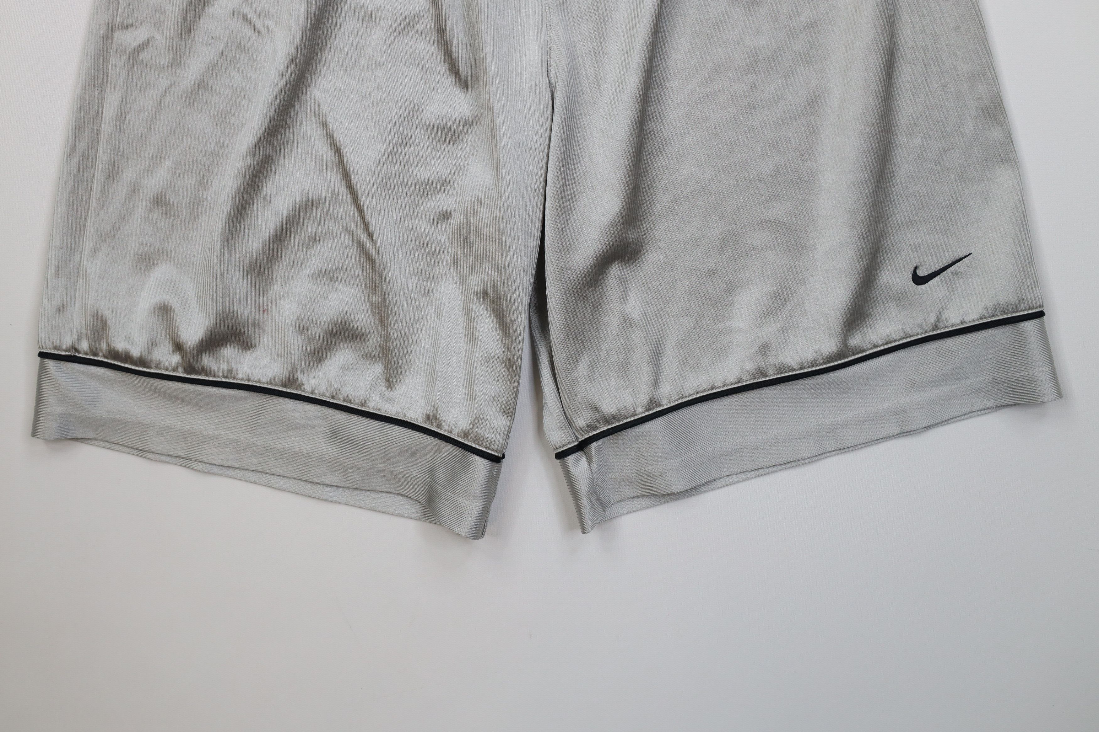 Nike Vintage 90s Y2K Nike Scott Mini Swoosh Dazzle Shorts Silver Size US 32 / EU 48 - 4 Thumbnail