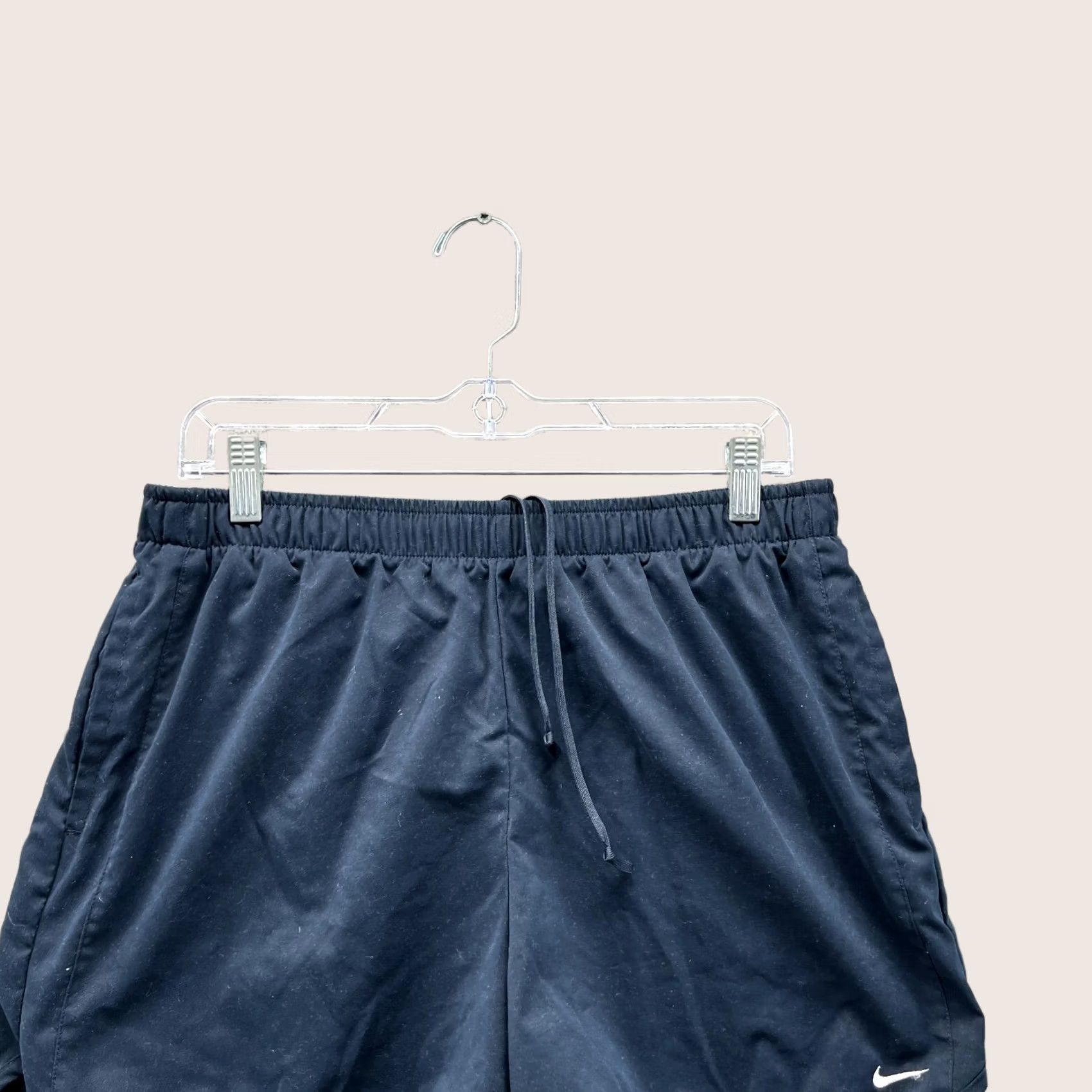 Nike Nike Shorts Women Large Vintage Y2K Blue Navy Swoosh Athletic Fleece, Activewear, 3 in inseam, Regular, Polyester, Gym & Training, Beige? Size 36" / US 14 / IT 50 - 1 Thumbnail