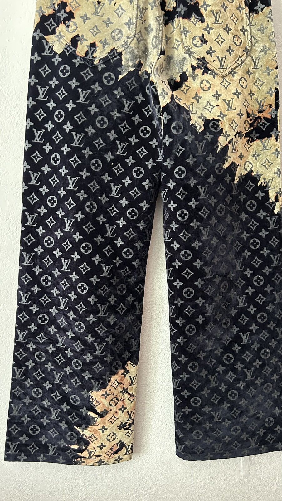 Louis Vuitton Louis Vuitton Fire Cloud Pants Size US 32 / EU 48 - 13 Thumbnail