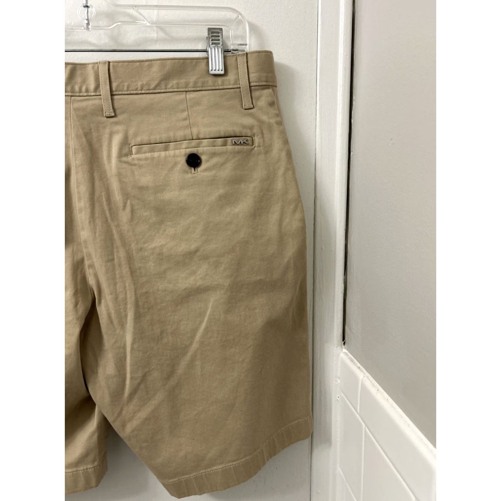 Michael Kors Michael Kors Chino Shorts Mens Sz 32 Tan Khaki 8.5” Inseam Pockets MSRP 8 Size US 33 - 7 Thumbnail