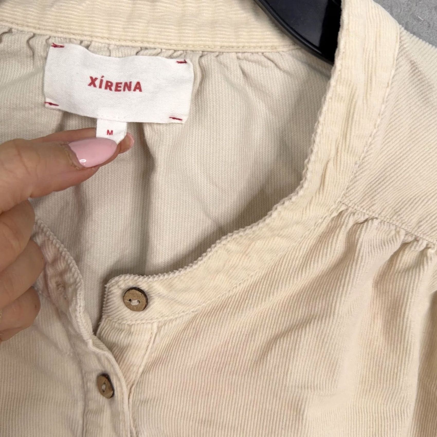 Xirena Xirena Blouse Womens Medium Beige Corduroy Button Front Balloon Sleeve Top Size M / US 6-8 / IT 42-44 - 2 Thumbnail