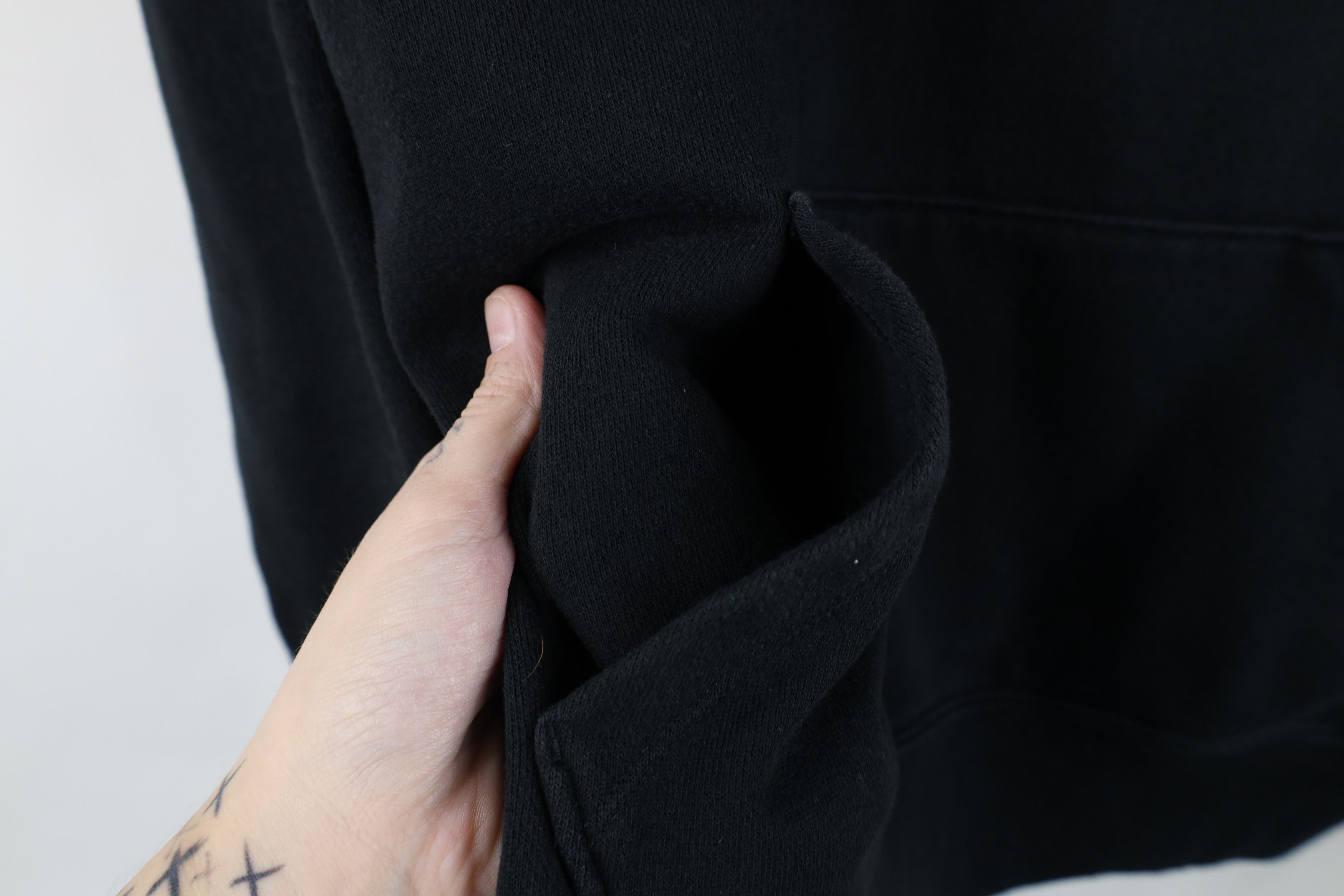 New Balance Vintage Y2K New Balance Monogram Hoodie Sweatshirt Black Size M / US 6-8 / IT 42-44 - 7 Thumbnail