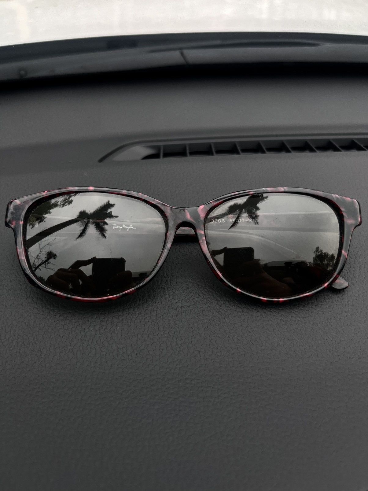 Thierry Mugler Thierry Mugler Sunglasses Size 32 - 2 Thumbnail
