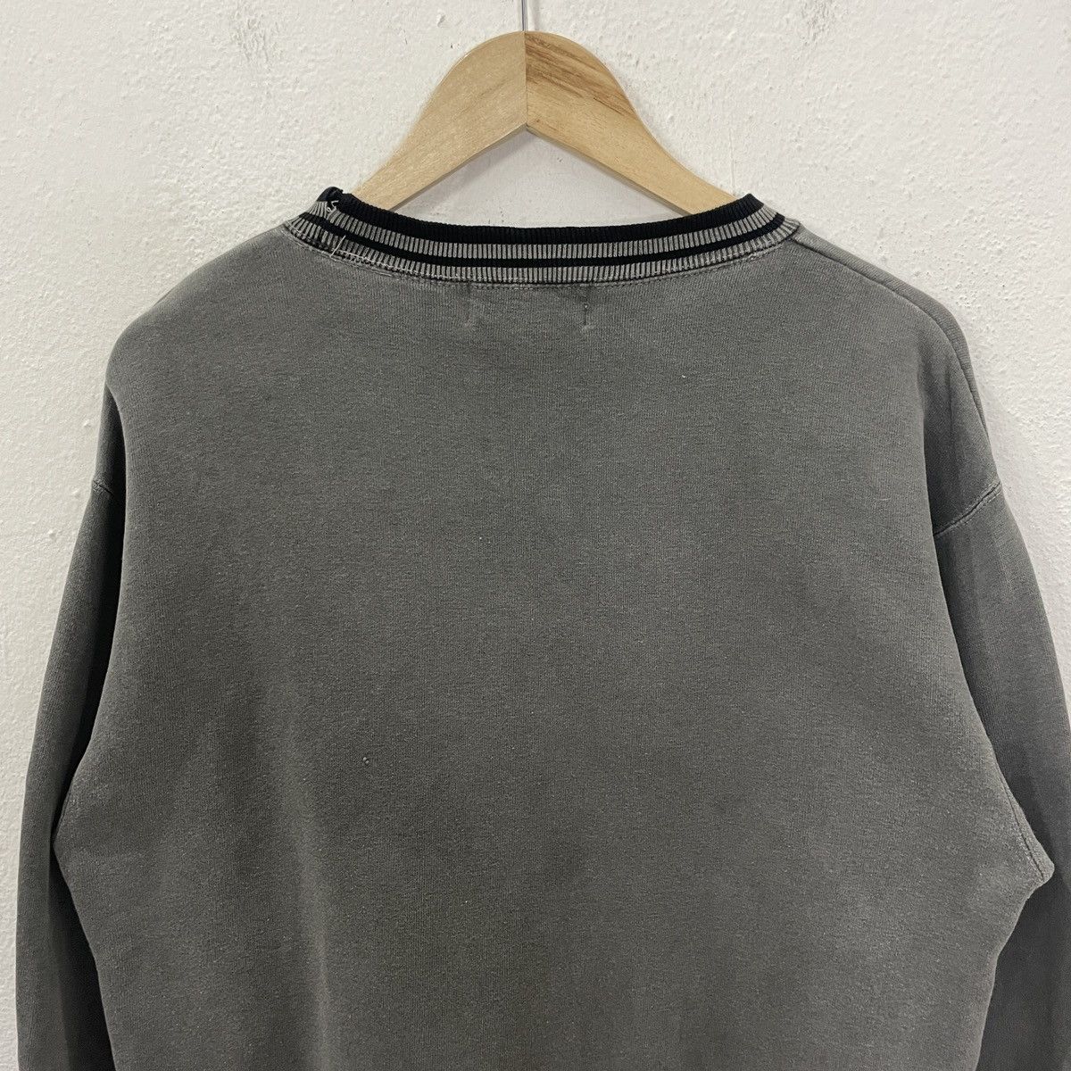 Japanese Brand Vintage 90s Bitch Skatebords Faded Sweatshirt Size US M / EU 48-50 / 2 - 11 Thumbnail