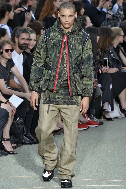 Givenchy SS17 Givenchy Dollar Bill Runway Nylon Jacket/Vest Tisci Era Size US XL / EU 56 / 4 - 2 Thumbnail