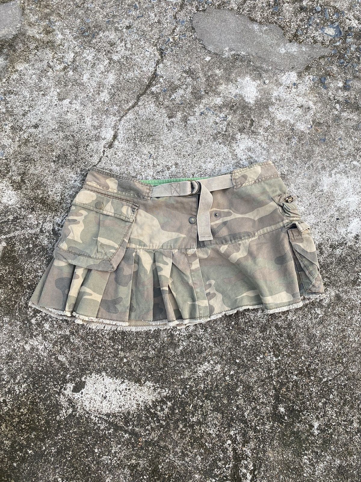 If Six Was Nine 🖤BLACFRIDAY🖤Japanese Goa Cargo Skirt Mini Styled archived Size 30" / US 8 / IT 44 - 1 Thumbnail
