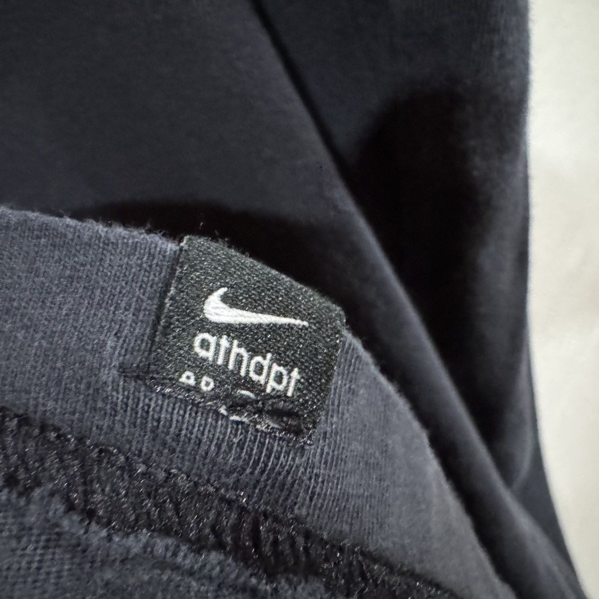 Nike Nike Sleeveless Shirt Embroidered Check Swoosh XL Black Nike Size US XL / EU 56 / 4 - 7 Thumbnail
