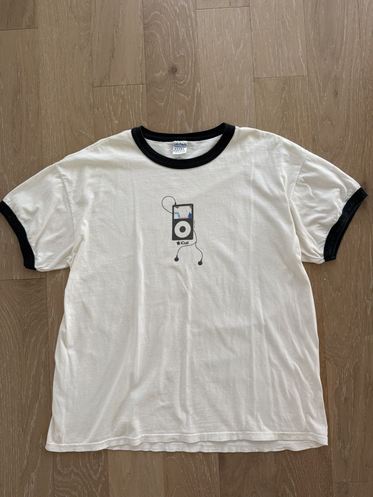 Gildan Vintage Apple iPod iCud Y2K Prince Edward Island parody Size US XL / EU 56 / 4 - 1 Thumbnail