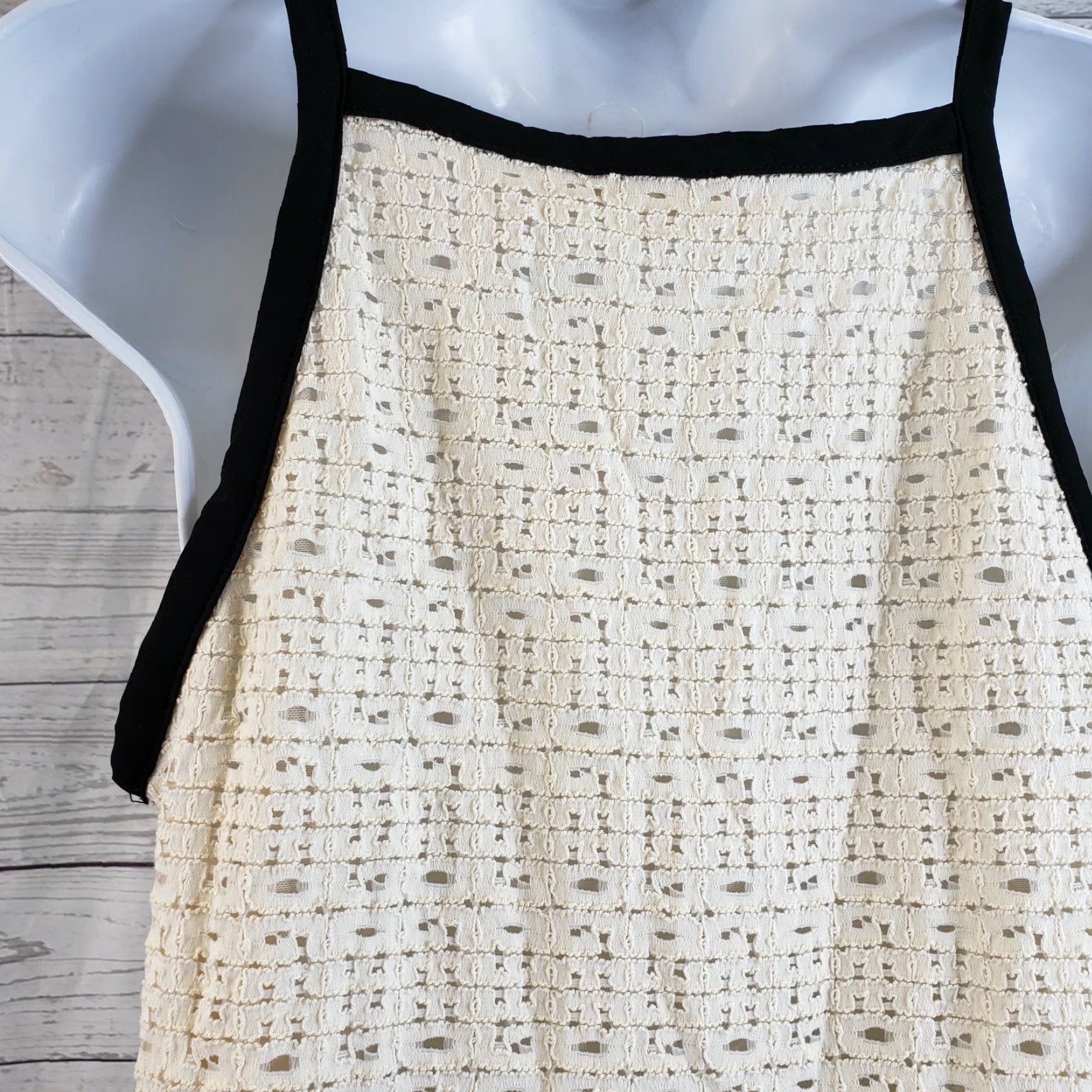 Vintage VINTAGE Weston Womens Tank Top Sz Large Ivory Black Trim Lace Cotton Blend Size L / US 10 / IT 46 - 2 Thumbnail