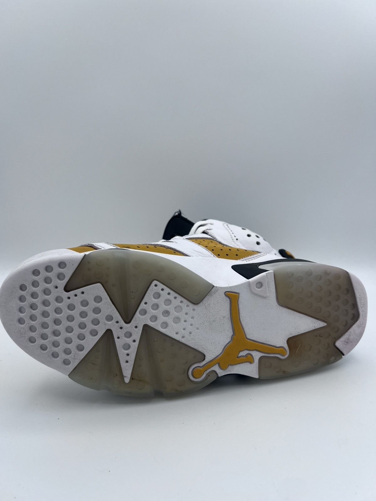 Jordan Brand Size 8.5M/10W - Jordan 6 Retro Yellow Ochre CT8529-170 Size US 8.5 / EU 41-42 - 6 Thumbnail