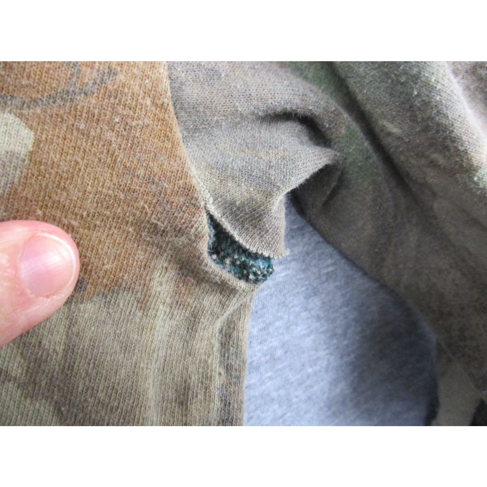 Realtree Vintage Realtree Hardwoods Camo Shirt Men's XXL Made in USA Pre-Shrunk Shirt Men XXL Camouflage Logo USA 1990s Artwear Size US XXL / EU 58 / 5 - 7 Thumbnail