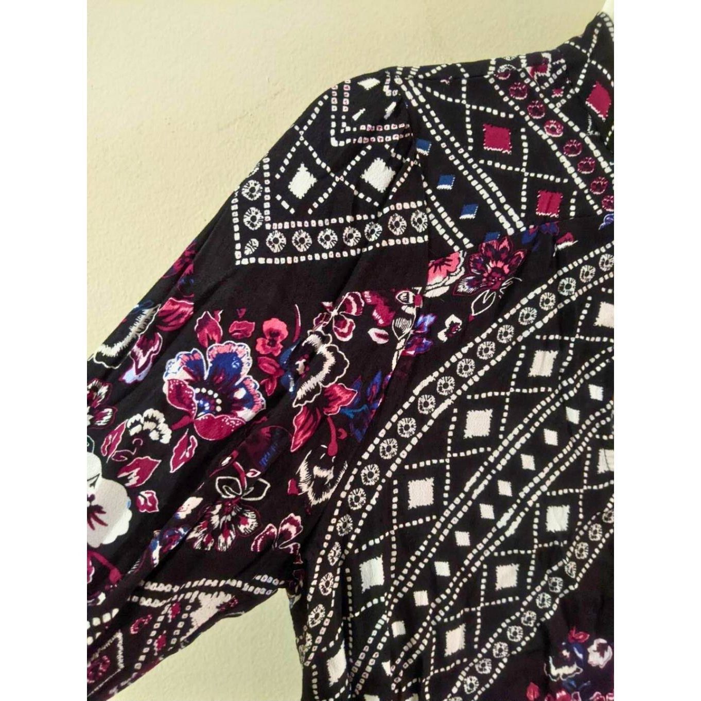 Express Express XS Boho Tunic Dress Black Floral Geometric Long Slee Size XS / US 0-2 / IT 36-38 - 8 Thumbnail