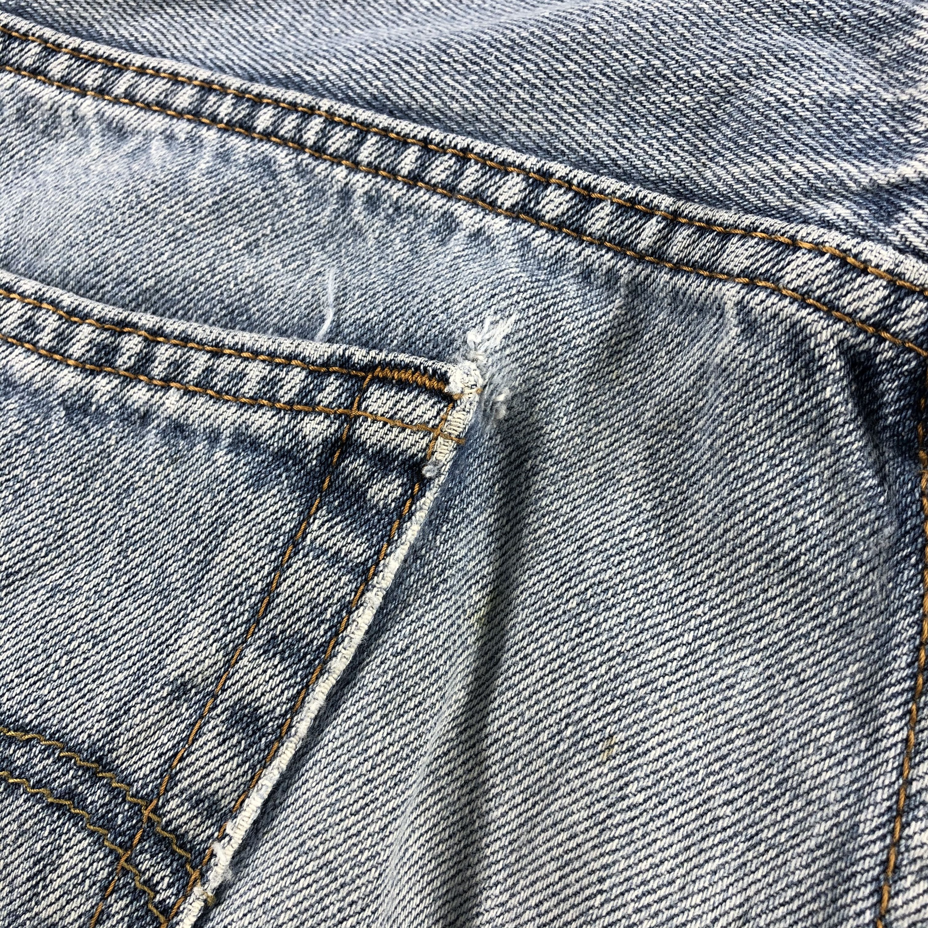 Levi's × Vintage Vintage Light Wash Levis 505 Jeans-JM2569 Size US 31 - 7 Thumbnail
