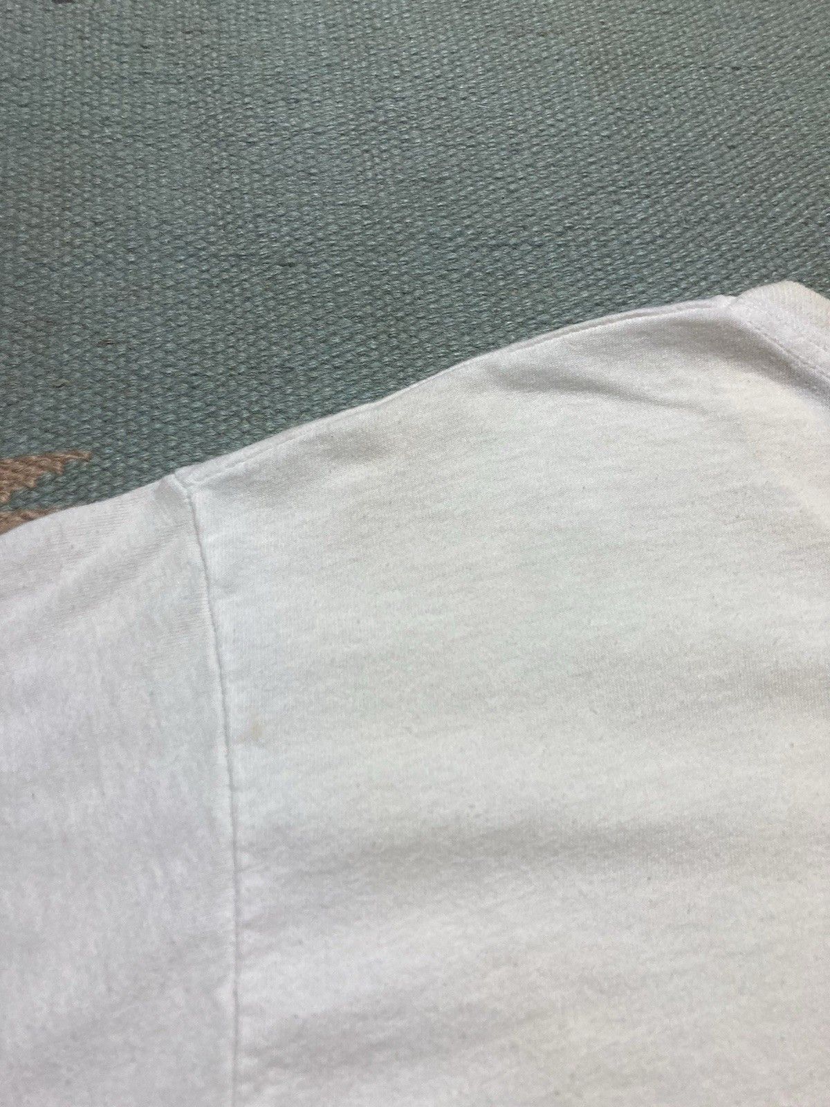 Vintage 80s blank white t shirt fruit of loom grunge worn soft XL Size US L / EU 52-54 / 3 - 10 Thumbnail