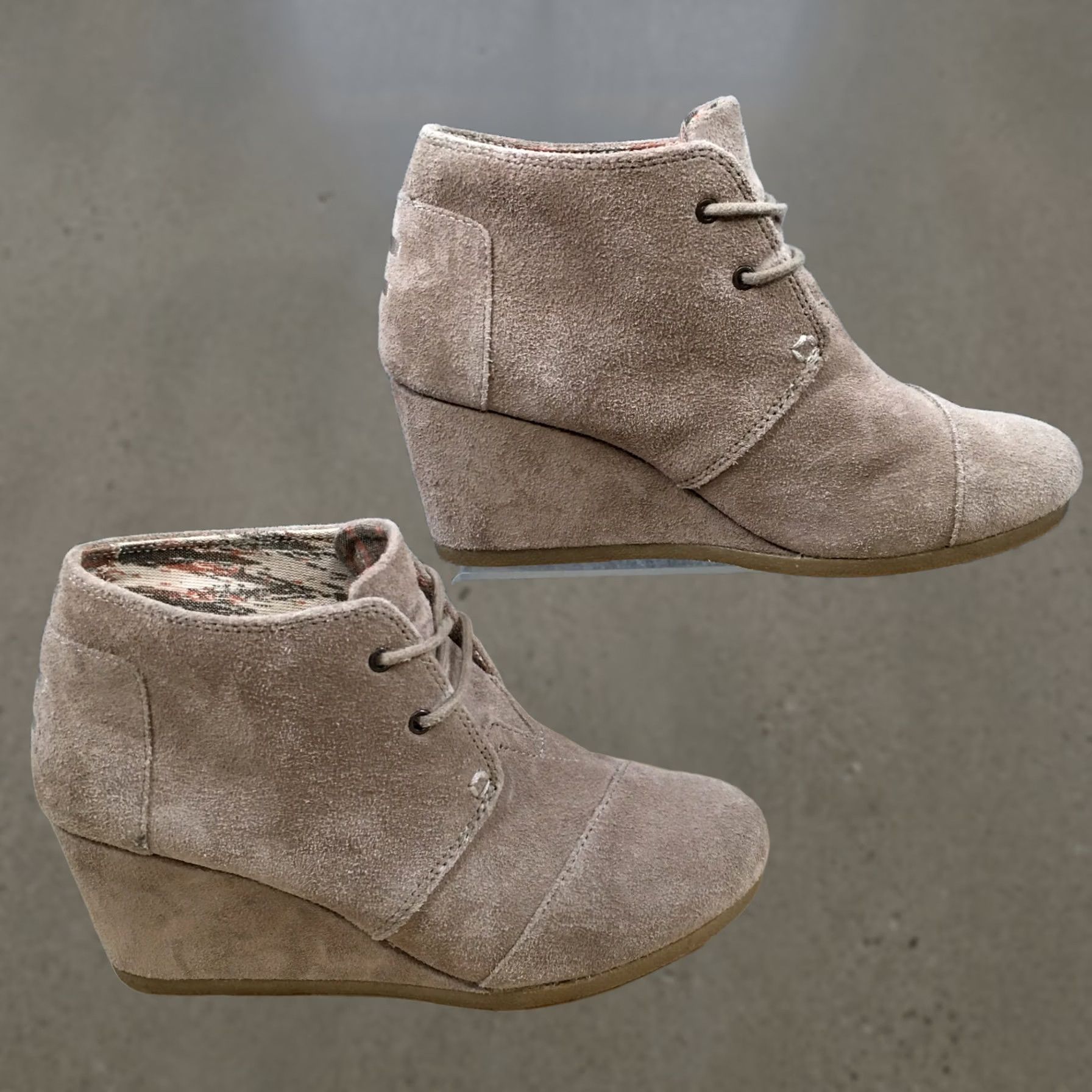 Toms TOMS Boots Womens 8 Desert Ankle Bootie Brown Black Lace Up Wedge Heels 710816 Size US 8 / IT 38 - 1 Thumbnail