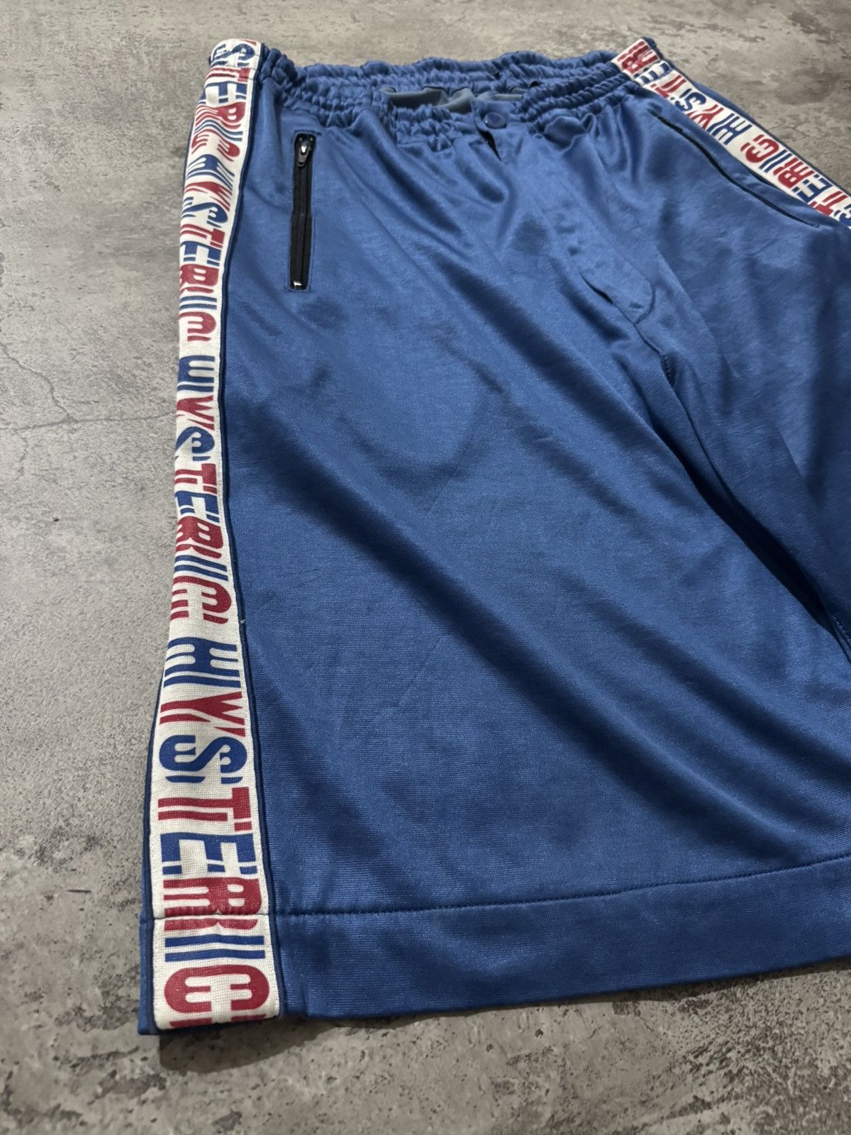 Hysteric Glamour 90s Hysteric Glamour Fucked Up Short Pants Size US 32 / EU 48 - 3 Thumbnail