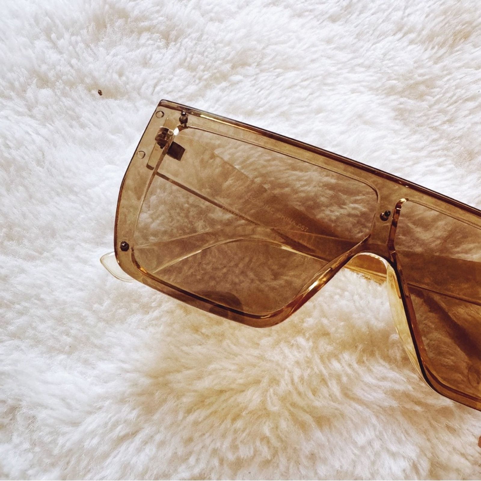 Other Greta Clear Yellow Oversized Statement Sunglasses Size ONE SIZE - 2 Thumbnail
