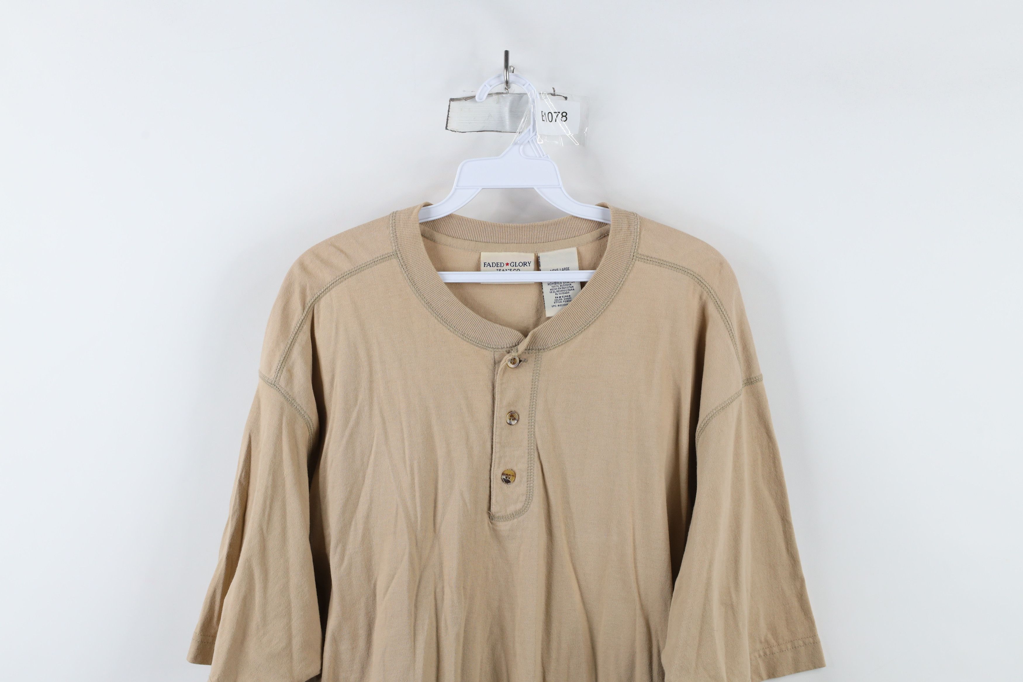 Vintage Vintage 90s Streetwear Blank Baggy Fit Henley T-Shirt Beige Size US L / EU 52-54 / 3 - 2 Thumbnail