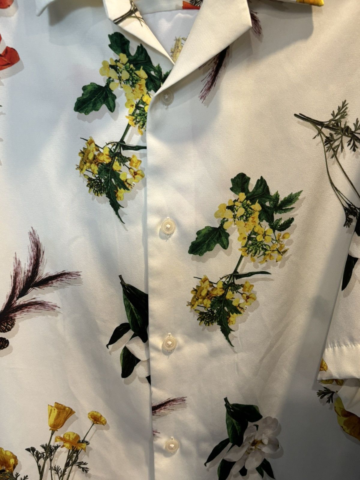Japanese Brand Nowartt Japanese Brand Flower Motif Button Up 💐 Size US M / EU 48-50 / 2 - 7 Thumbnail
