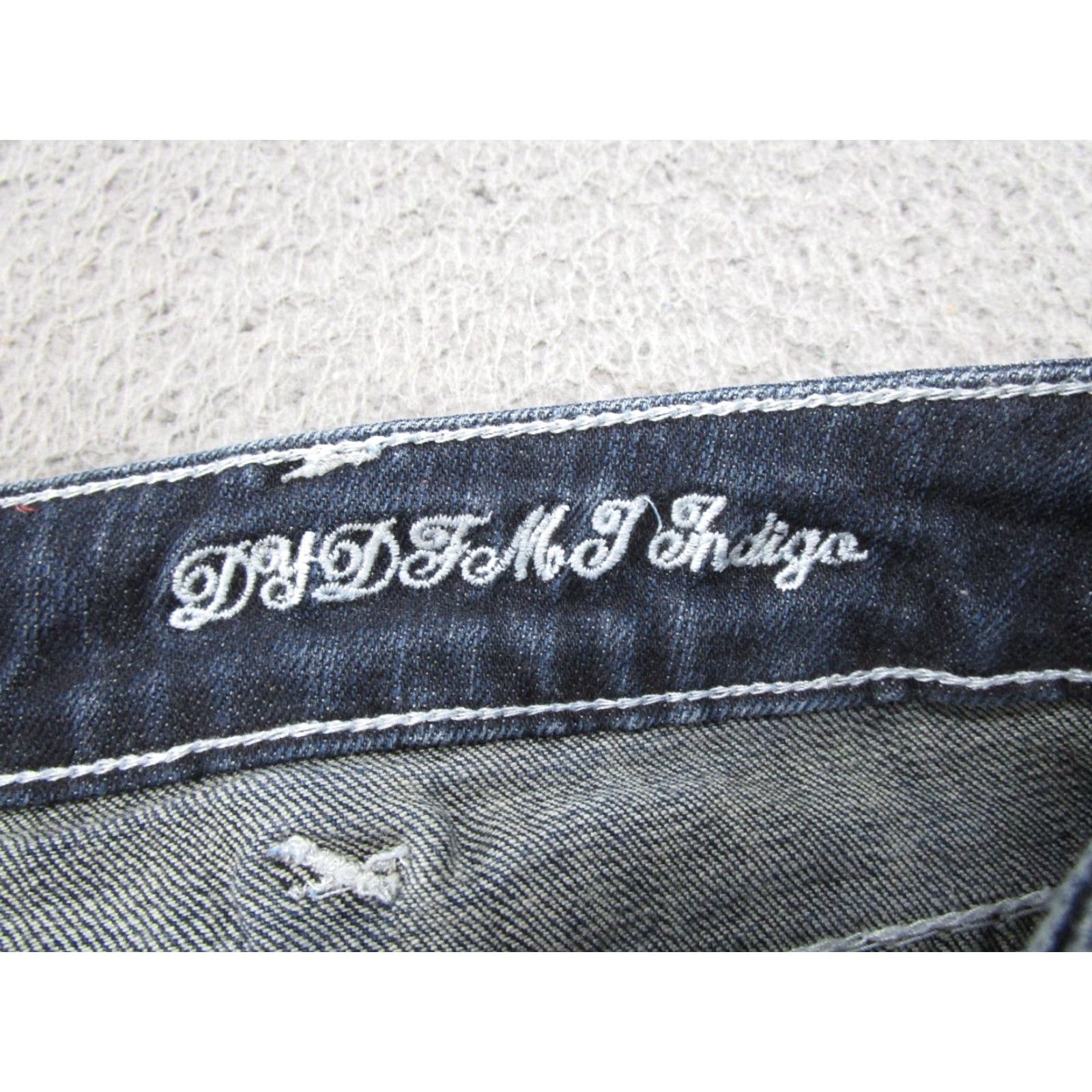 CO Cowgirl Tuff Co Women's Jeans 32x31 Bootcut Indigo DYDFMJ Button Zip 5-Pocket Embroidered Jeans Womens Size 24" / US 00 / IT 34 - 5 Thumbnail