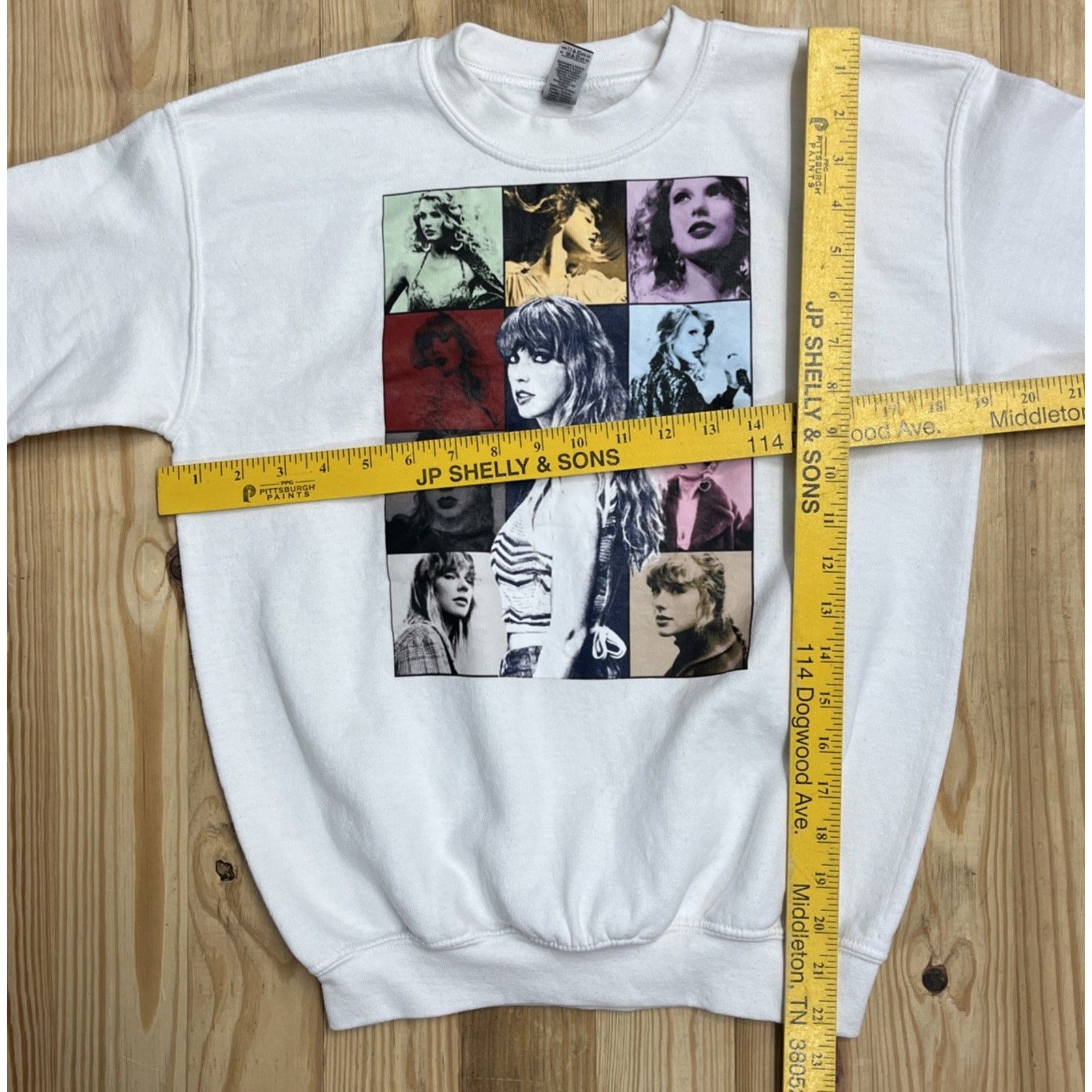 Other Taylor Swift The Eras Tour Remake Sweater Cream L Size L / US 10 / IT 46 - 3 Thumbnail
