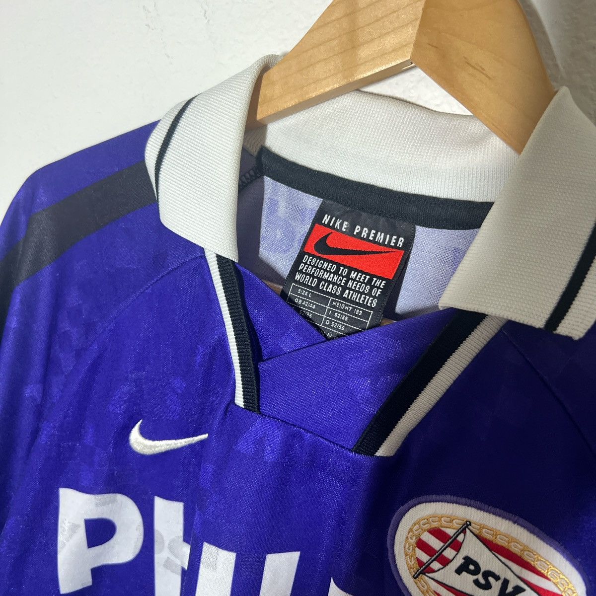 Nike × Vintage PSV Eindhoven 1996-1997 Away Jersey | Vintage Soccer Size US L / EU 52-54 / 3 - 2 Thumbnail