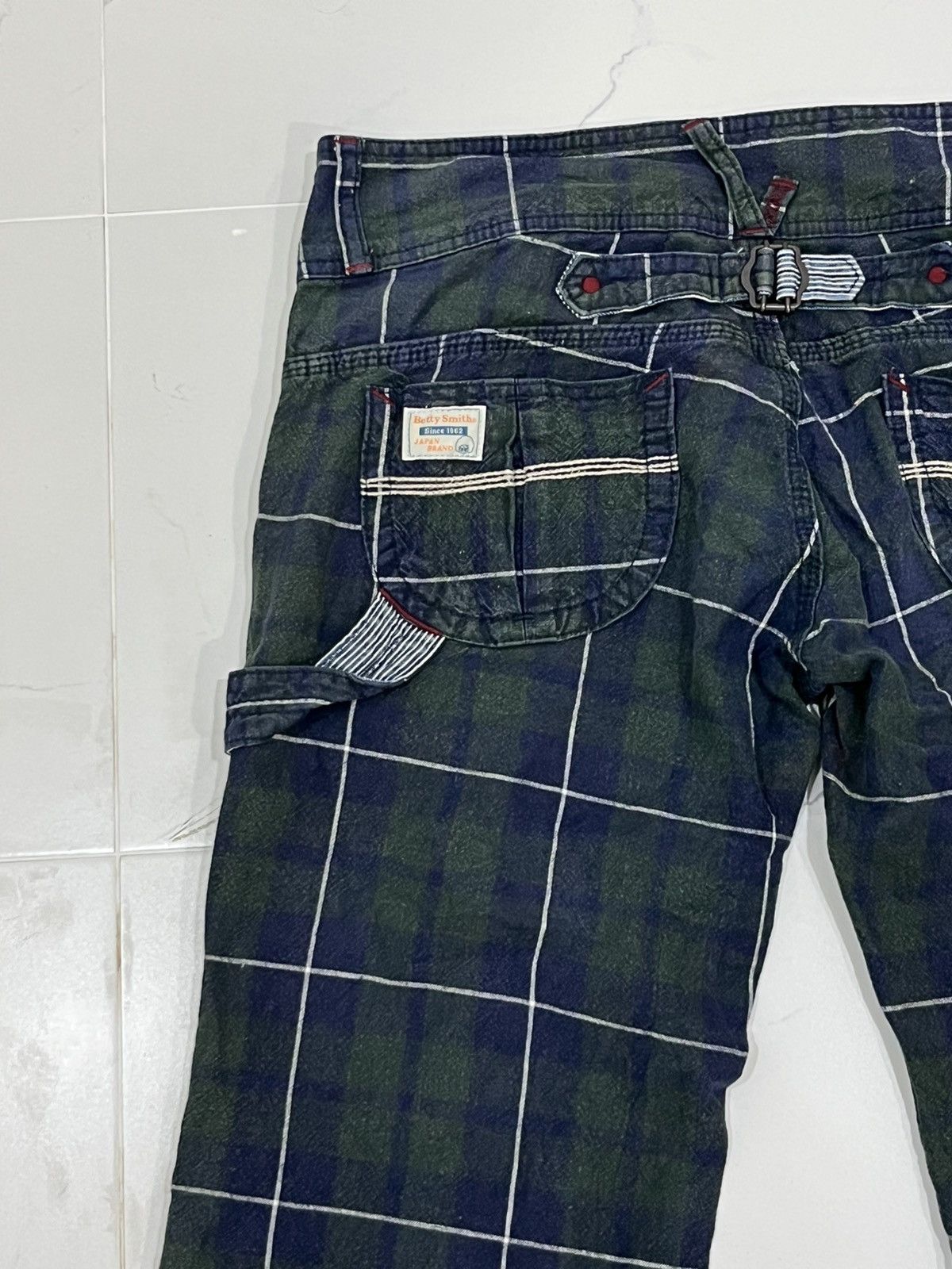 Japanese Brand Japan Designer Betty Smith Lowrise Super Flared Tartan Pants Size 32" / US 10 / IT 46 - 11 Thumbnail