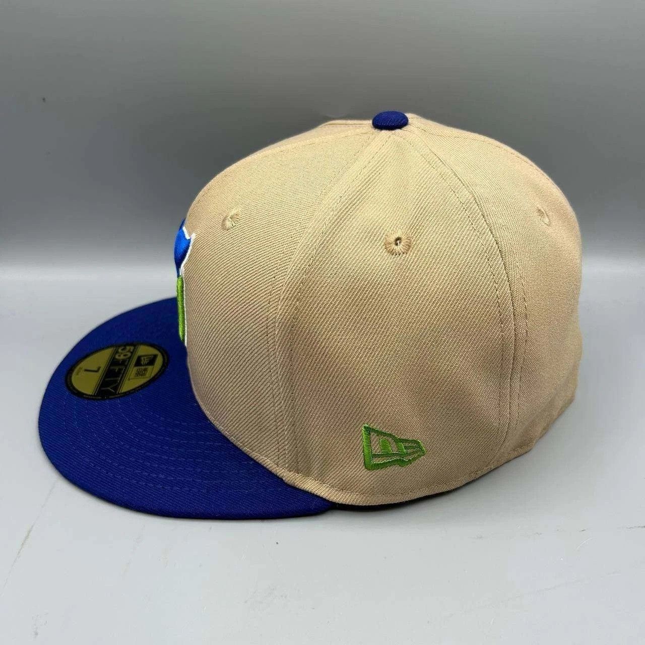 New Era Hartford Whalers Hat Men 7 Brown Blue NHL Fitted Cap New Size ONE SIZE - 7 Thumbnail