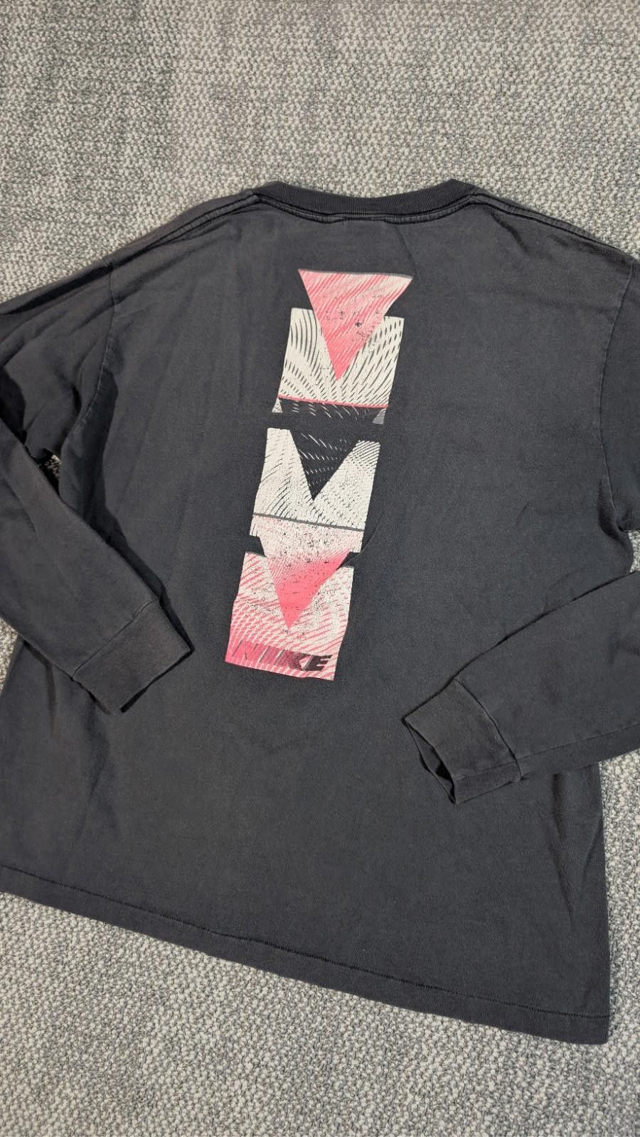 Nike RARE Vintage 90s Nike Geometric Pattern Graphic Long Sleeve Size US L / EU 52-54 / 3 - 6 Thumbnail