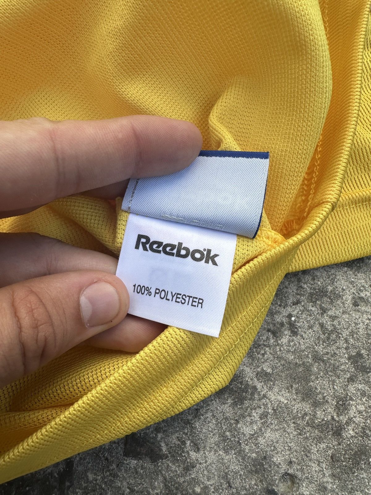 Reebok Vintage Reebok Big Logo Bolton Town 98 Soccer Jersey Style Size US XL / EU 56 / 4 - 5 Thumbnail