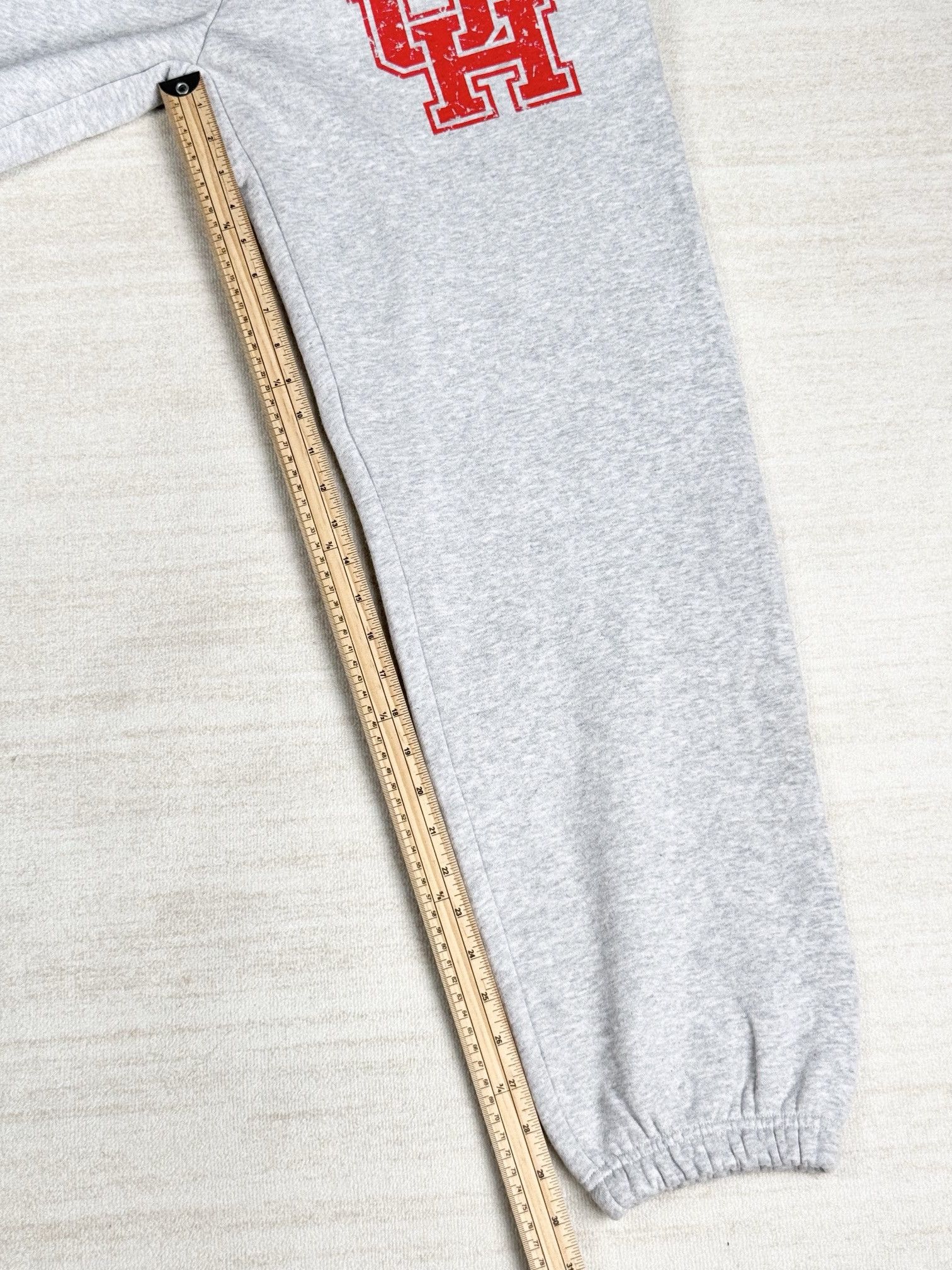 Mitchell & Ness × Travis Scott Houston Cougars Classic Sweatpants Size US 32 / EU 48 - 2 Thumbnail