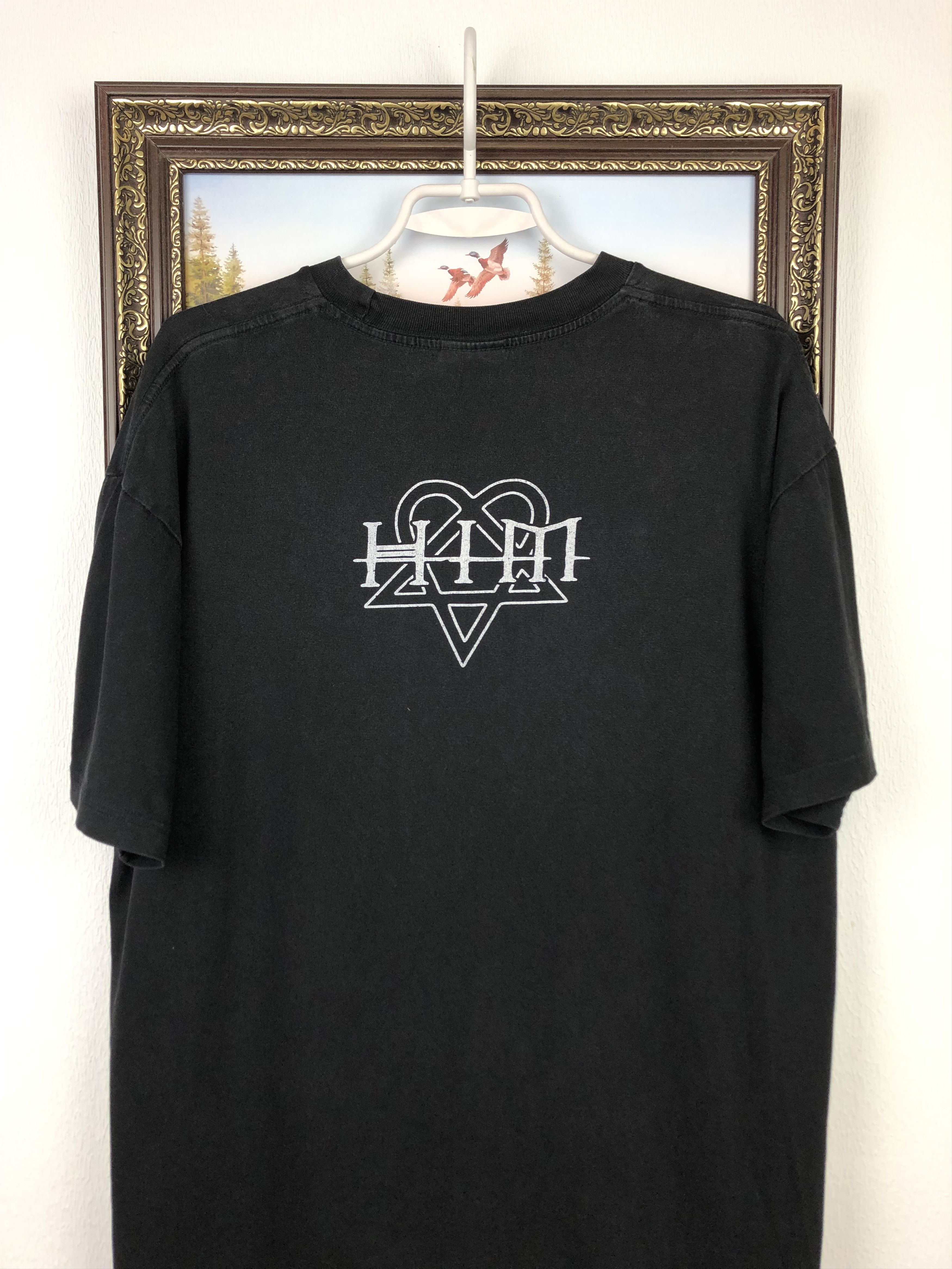 Band Tees × Vintage Vintage HIM Band Tee Black Rock Shirt Mens Rare Over Print Size US XL / EU 56 / 4 - 10 Thumbnail