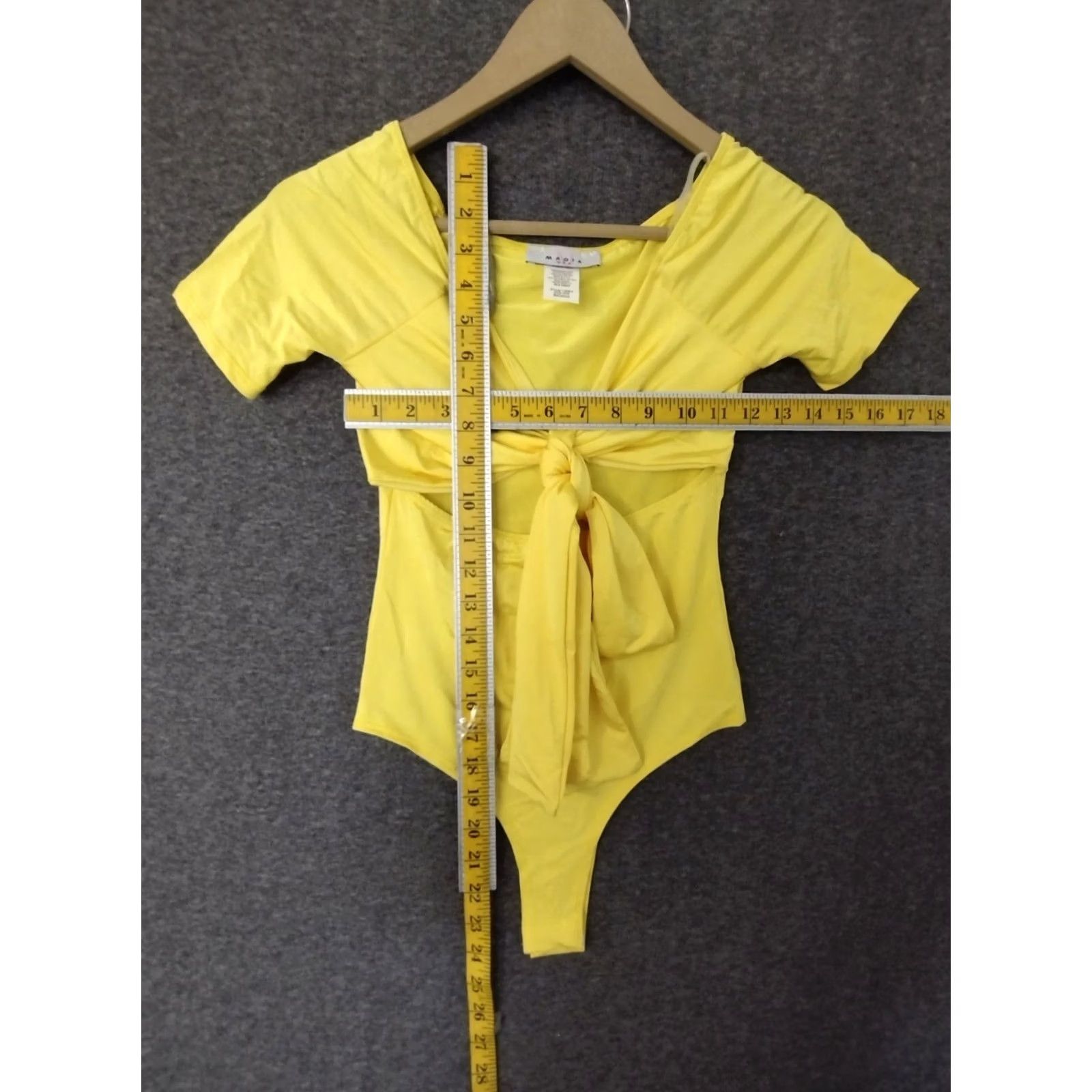 Vintage MAGIA Bodysuit Shirt Yellow Open Tummy Tie Front Short Sleeve Size S Womens Size S / US 4 / IT 40 - 4 Thumbnail