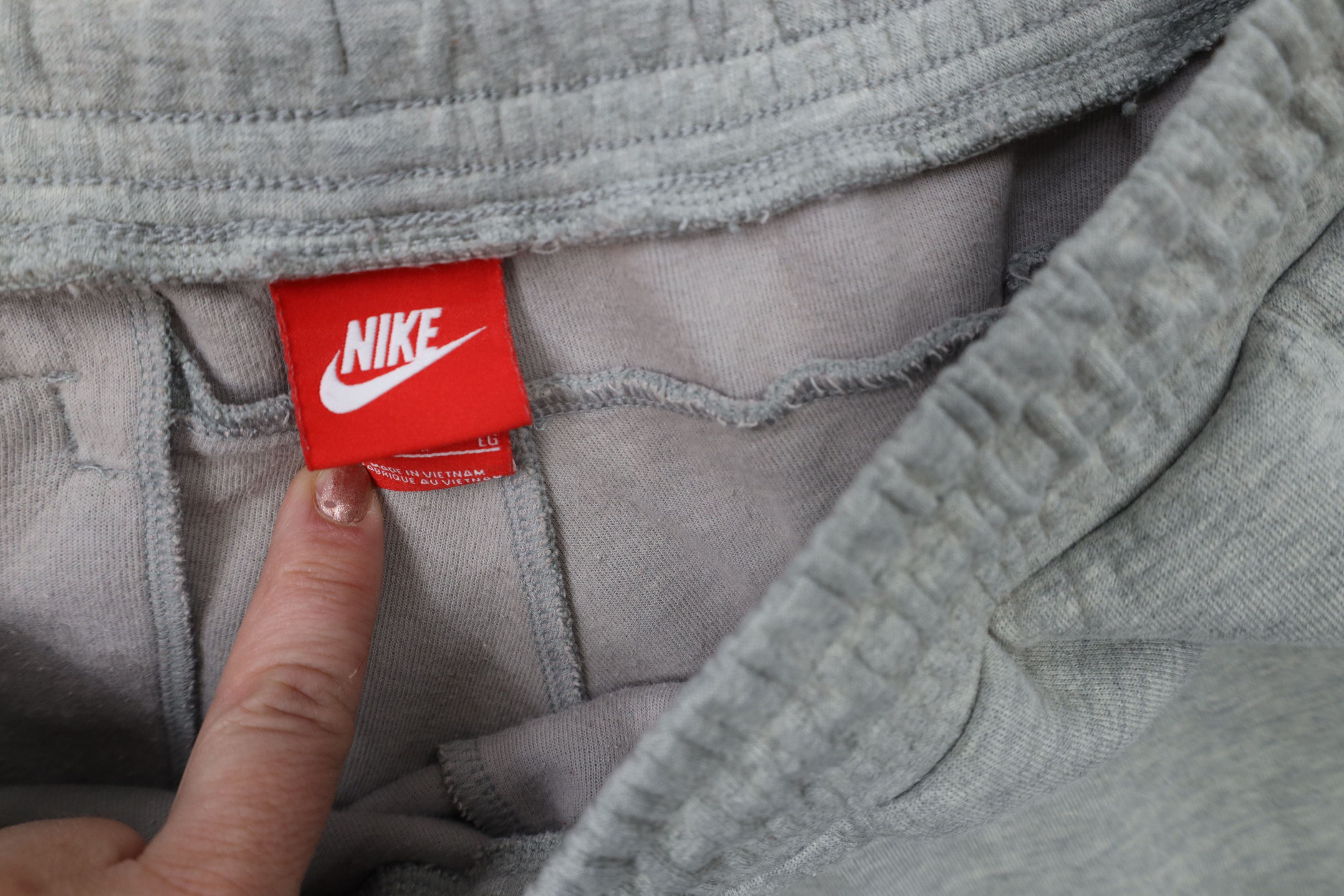Nike Nike Tech Fleece Spell Out Cuffed Sweatpants Joggers Gray Size US 38 / EU 54 - 9 Thumbnail
