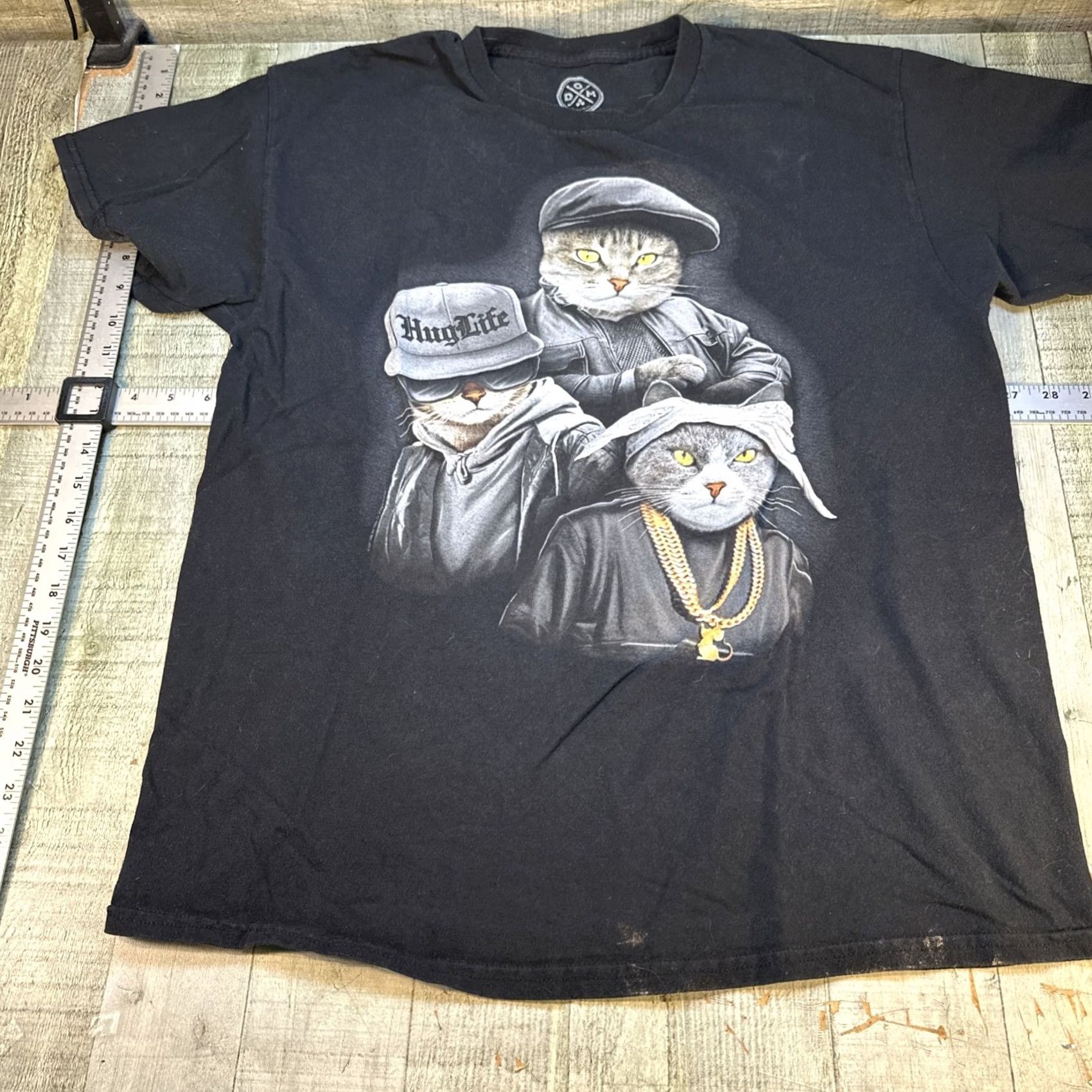 Vintage VINTAGE DOM Art Co. Hug Life Thug Cats Hip Hop T-Shirt Large Black Unisex Adults Short Sleeve Mens Womens Size US L / EU 52-54 / 3 - 2 Thumbnail